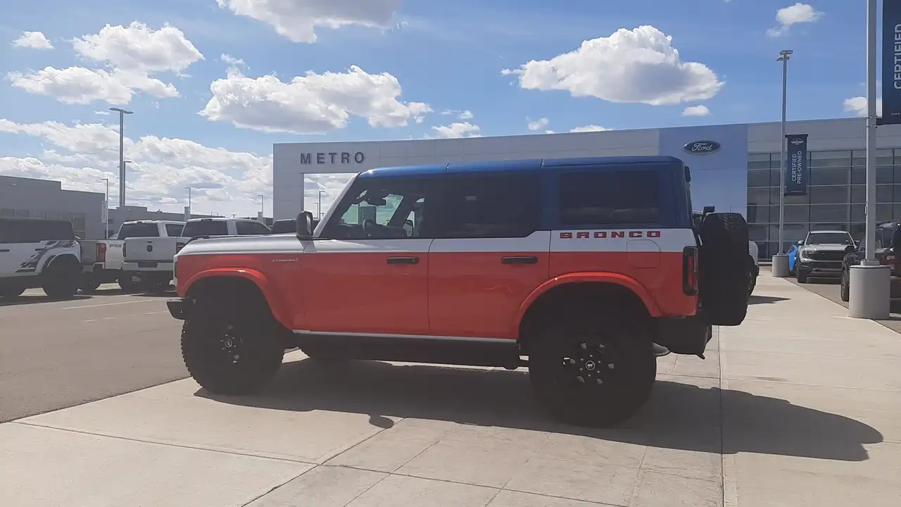 Ford Bronco снимка Ford Bronco
