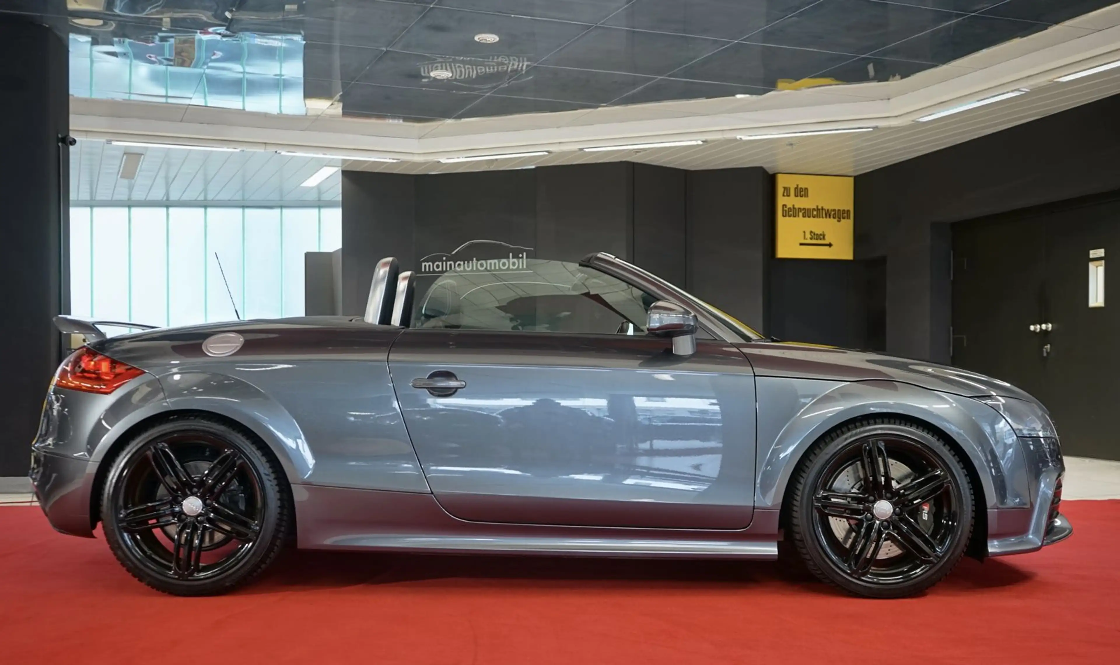 Audi TT RS 2.5 TFSI Roadster quattro 280km/h Schalter — photo 14