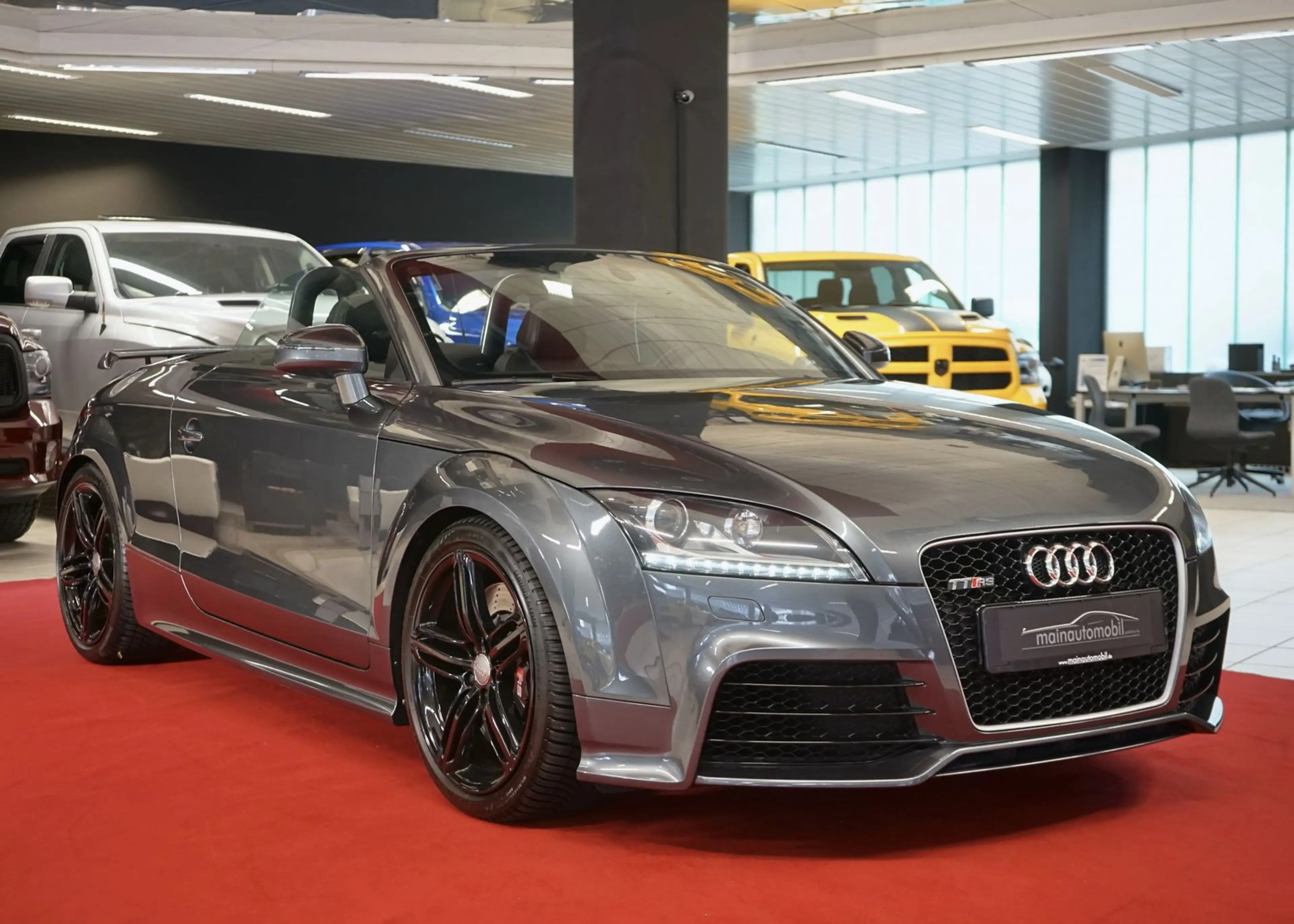 Audi TT RS 2.5 TFSI Roadster quattro 280km/h Schalter — photo 17