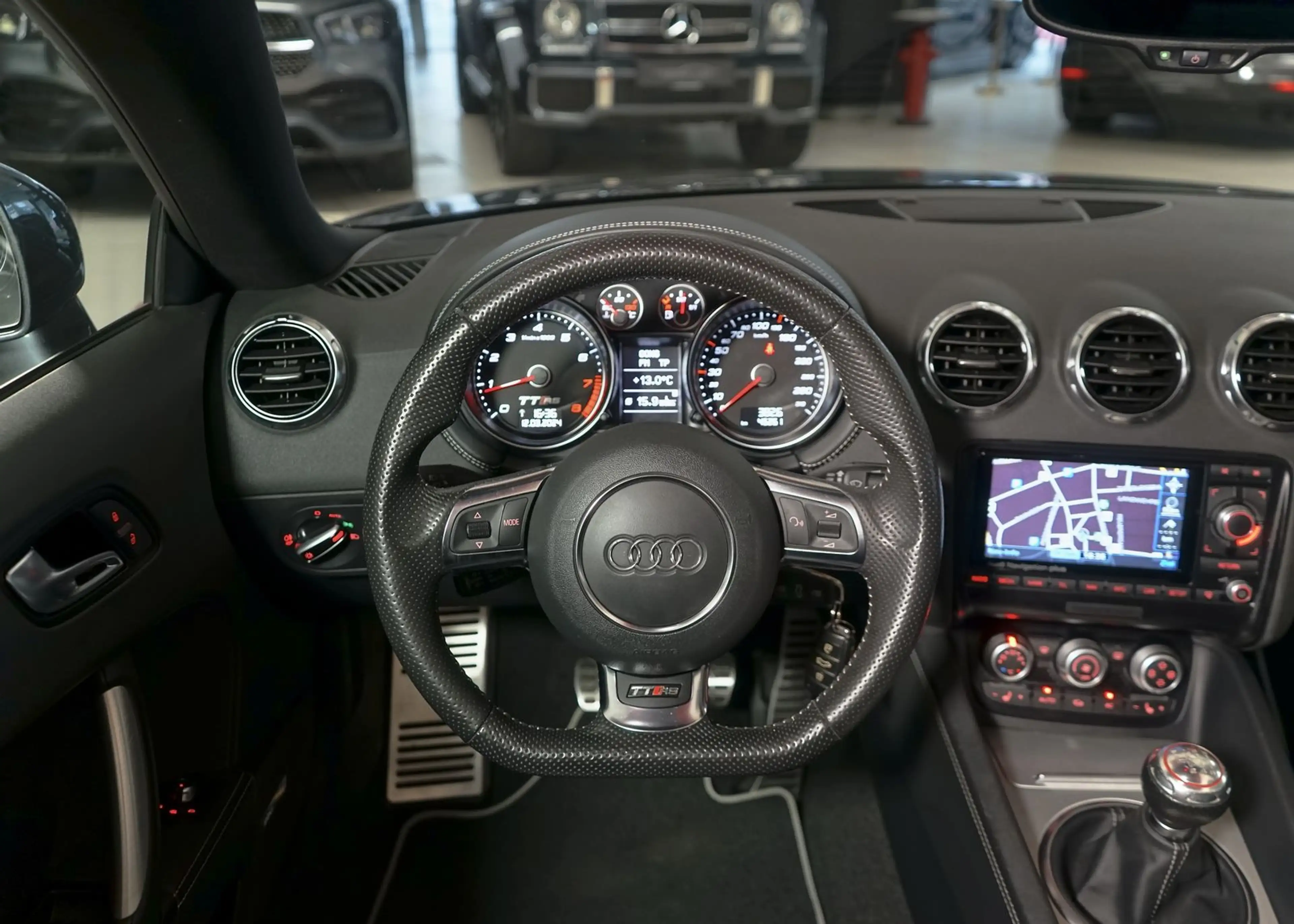 Audi TT RS 2.5 TFSI Roadster quattro 280km/h Schalter — photo 25