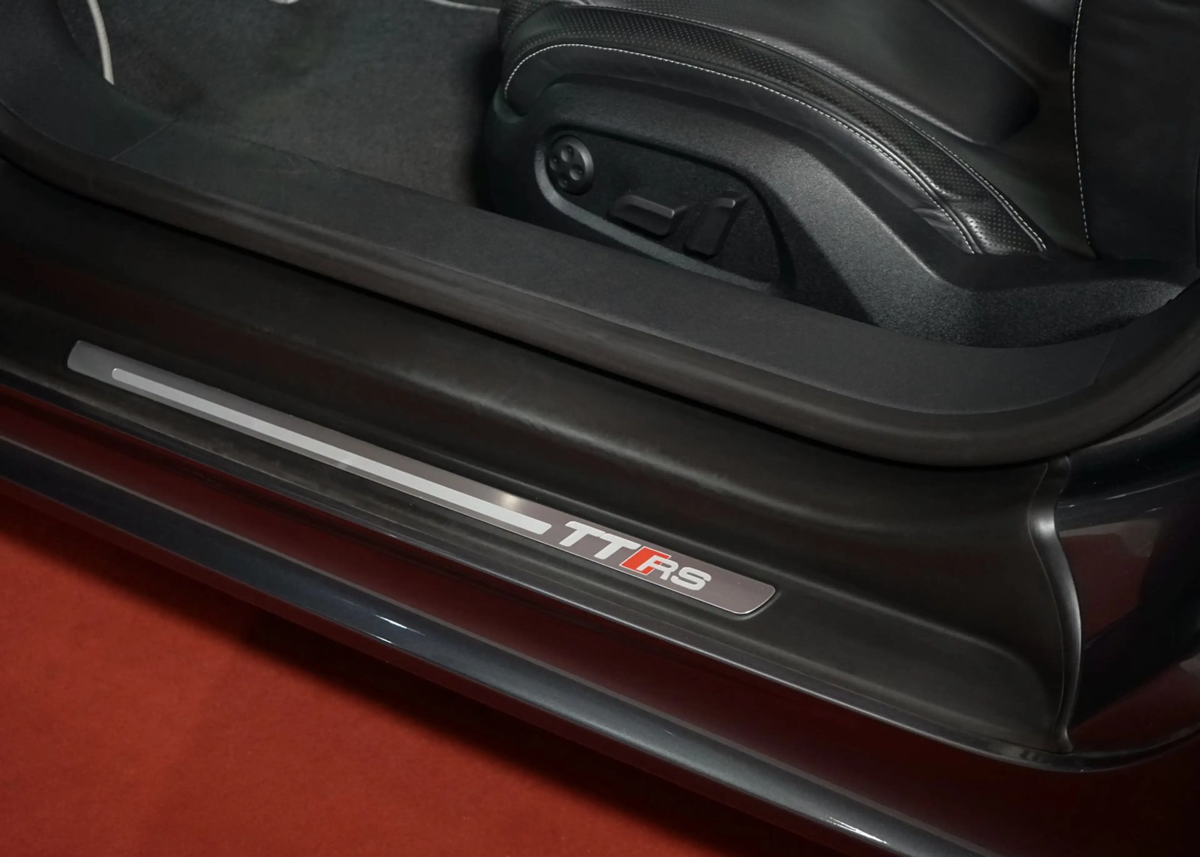 Audi TT RS 2.5 TFSI Roadster quattro 280km/h Schalter — photo 20