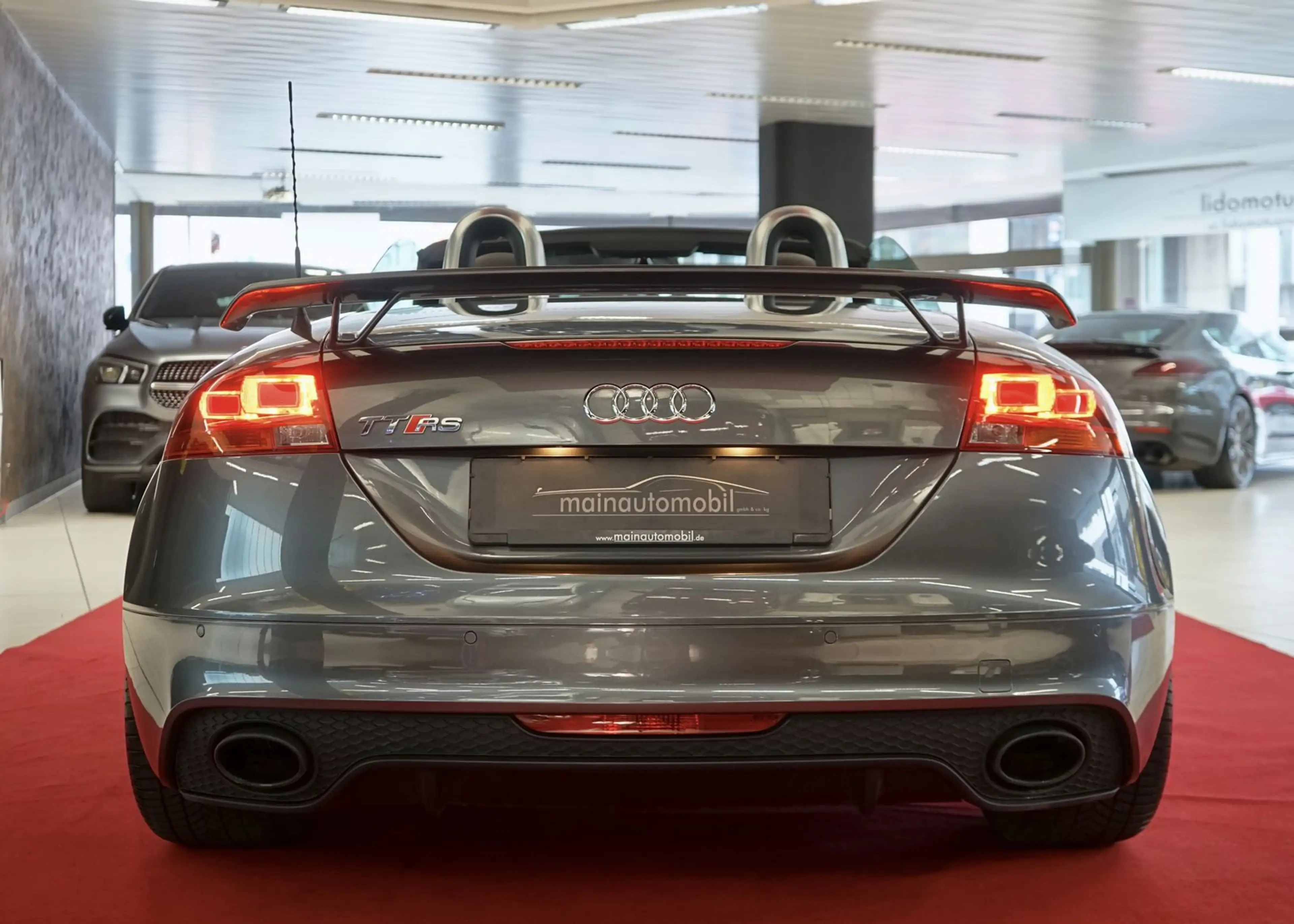 Audi TT RS 2.5 TFSI Roadster quattro 280km/h Schalter — photo 10