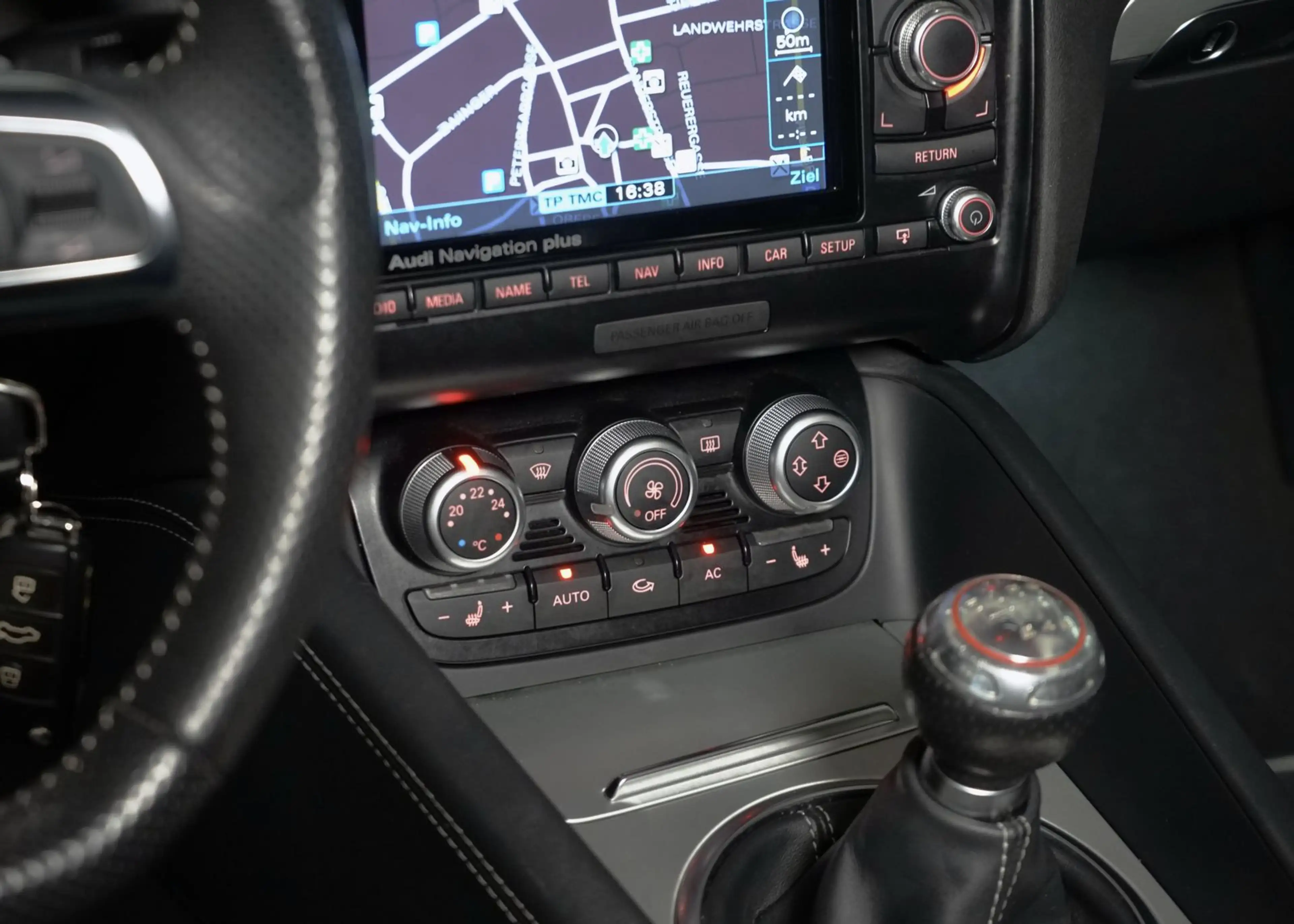 Audi TT RS 2.5 TFSI Roadster quattro 280km/h Schalter — photo 27