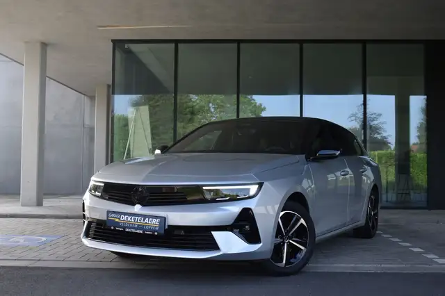 Opel Astra main image