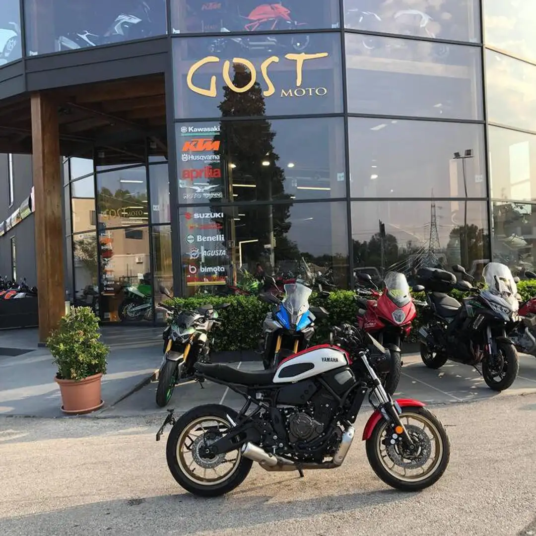 Yamaha XSR 700 - 1
