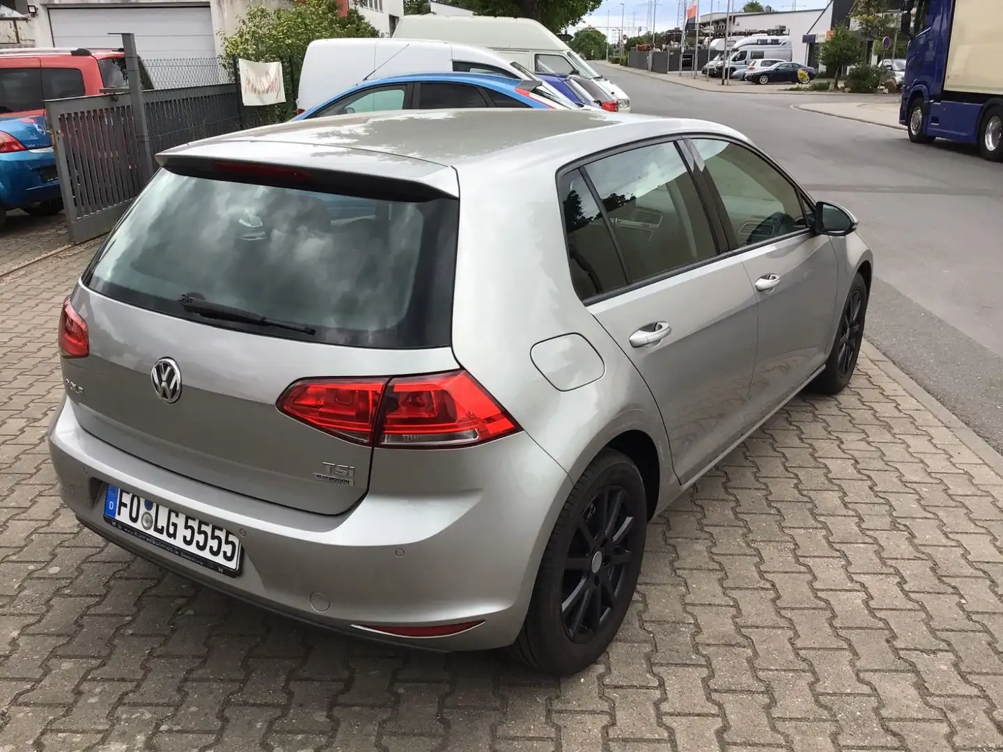 Volkswagen Golf VII Lim. Trendline BMT+Klima+Alu+++++ Argent - 2