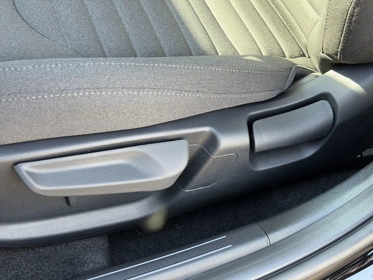 Kia K4 photo Kia K4