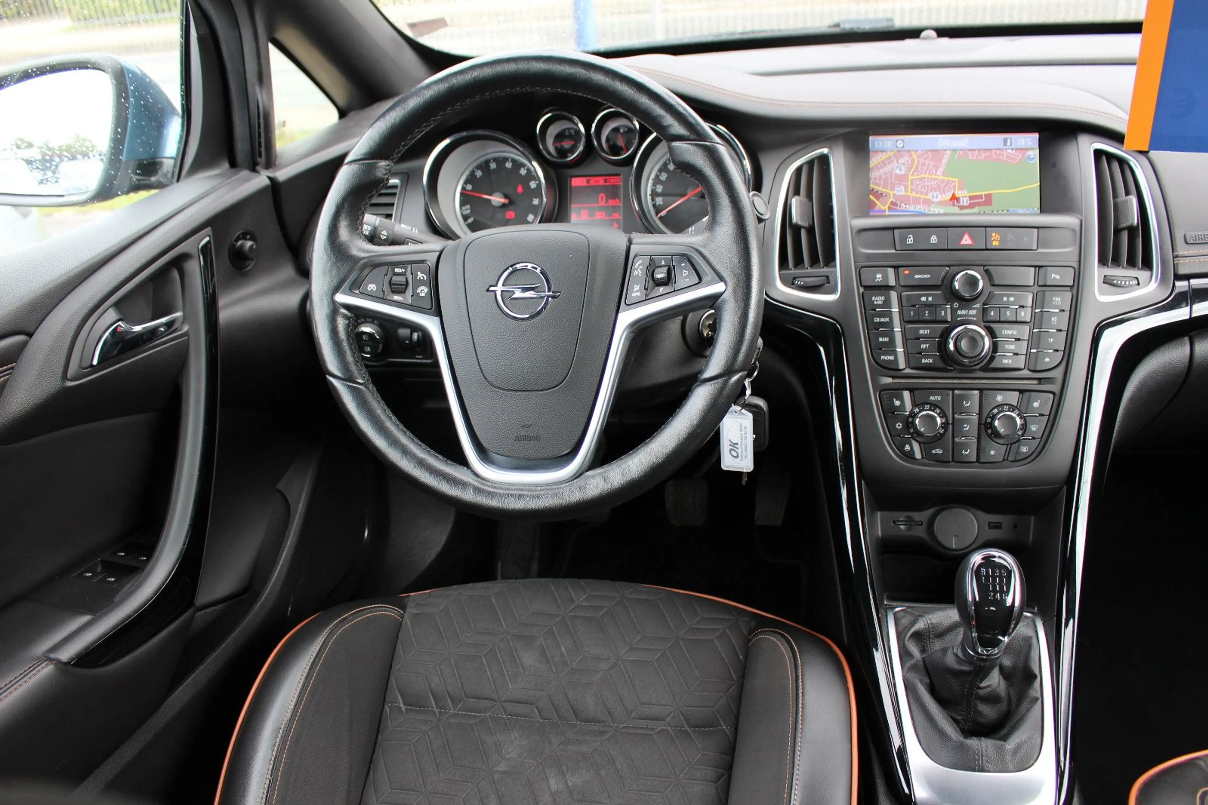 Opel Cascada Innovation*S.Heft*Navi*LenkradHZ*SHZ*PDC — photo 13