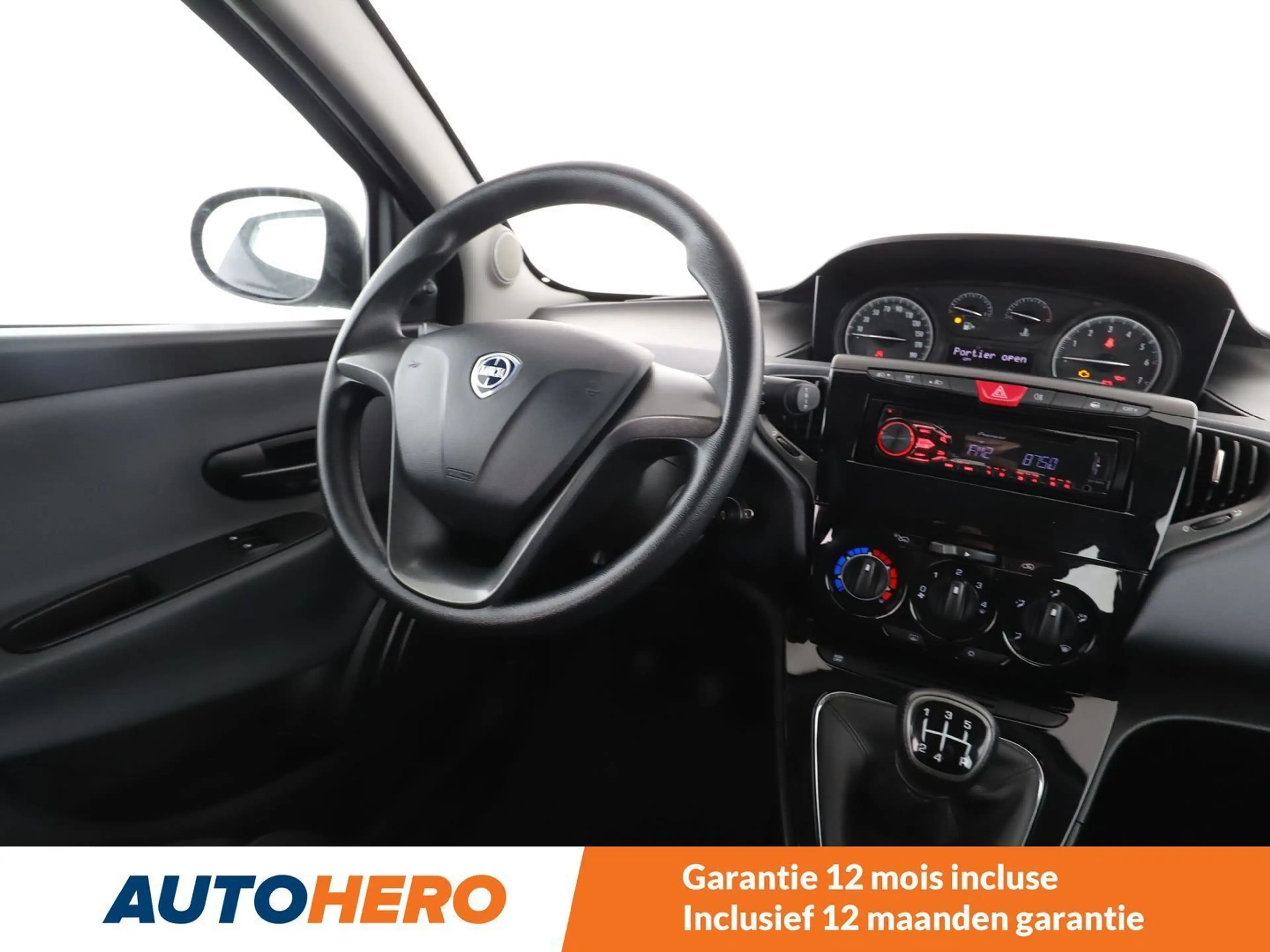 Lancia Ypsilon 1.2 Silver — photo 13