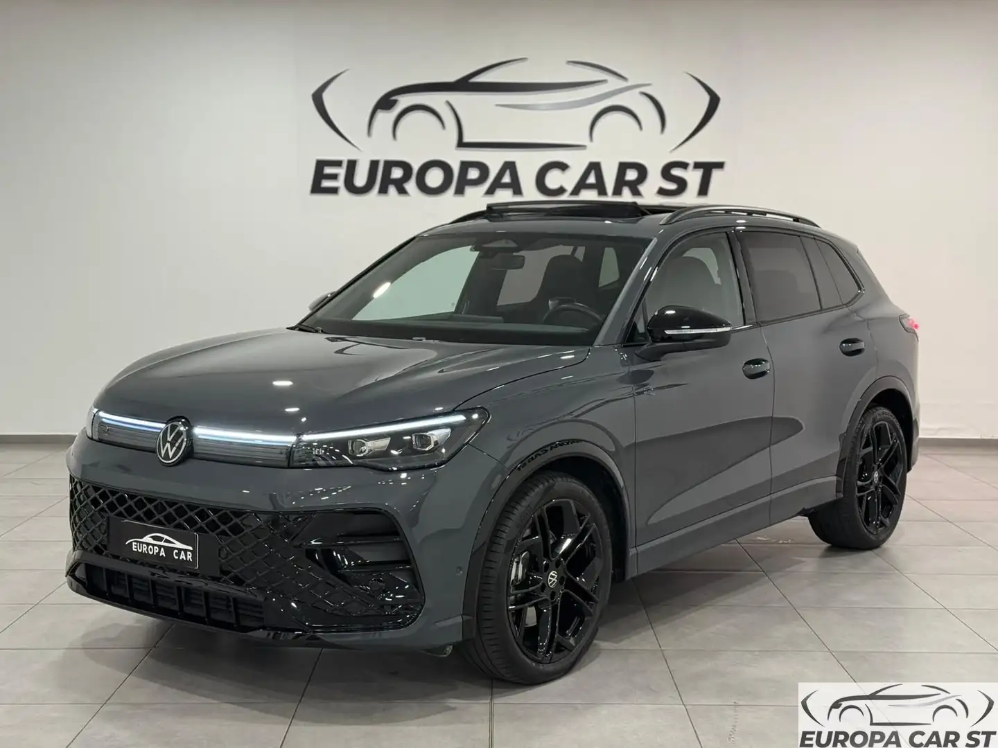 Volkswagen Tiguan Tiguan 2.0 TDI 150 CV DSG R-Line Plus Gris - 1