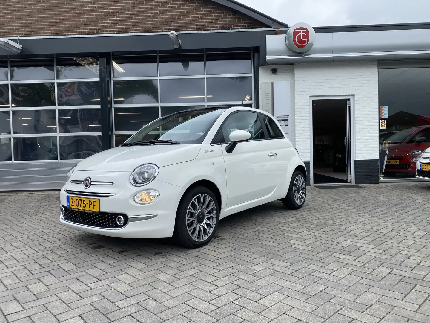 Fiat 500 Dolcevita 1.0 Hybrid 16" LMV Clima Bianco - 2