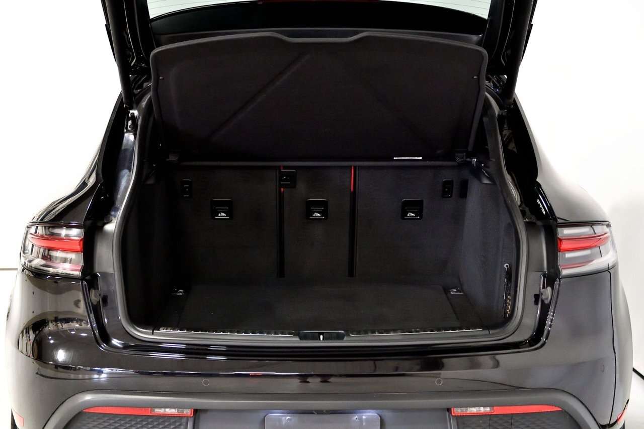 2023 Porsche Macan Premum + / Toit pano / Sieges sport / Carplay / Ve thumb 9