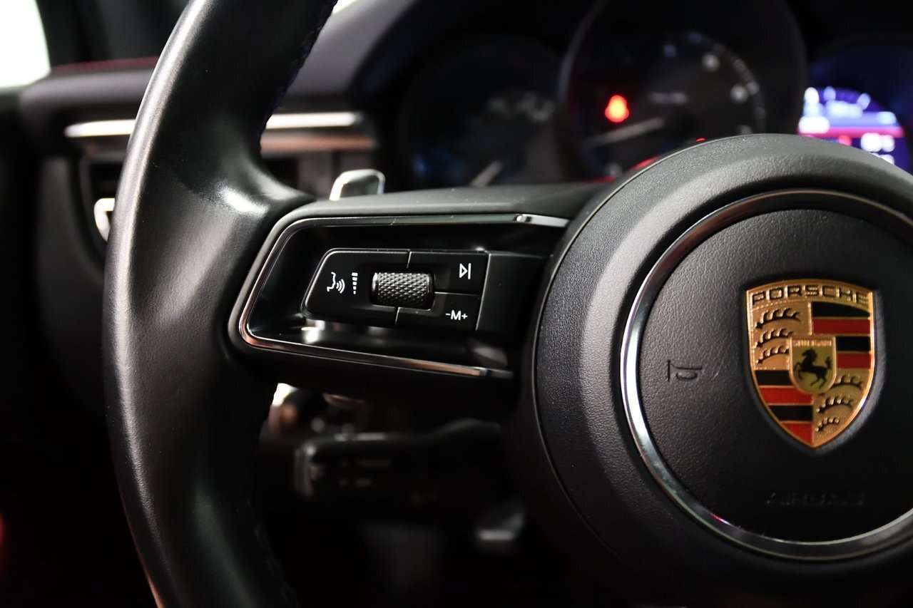 2023 Porsche Macan Premum + / Toit pano / Sieges sport / Carplay / Ve thumb 29