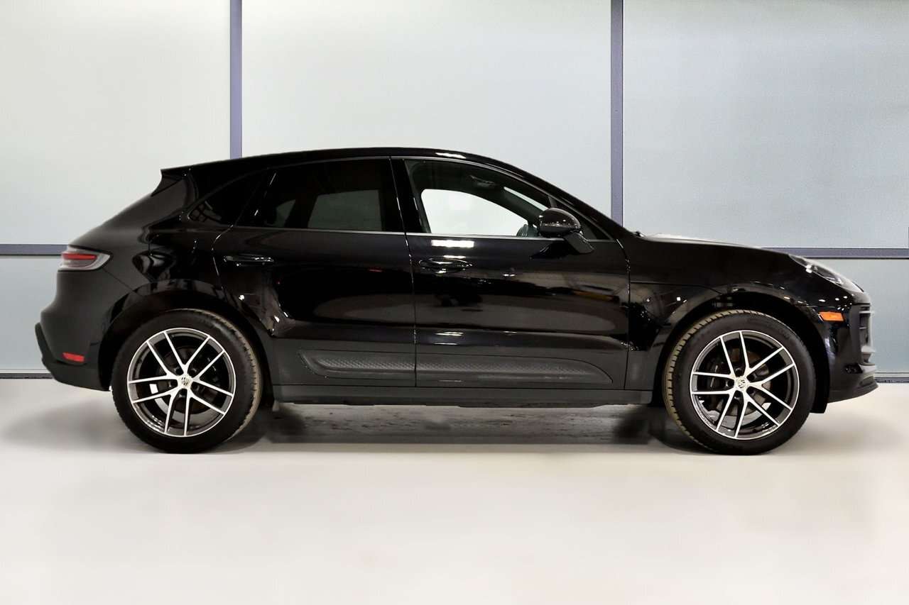 2023 Porsche Macan Premum + / Toit pano / Sieges sport / Carplay / Ve alt 5