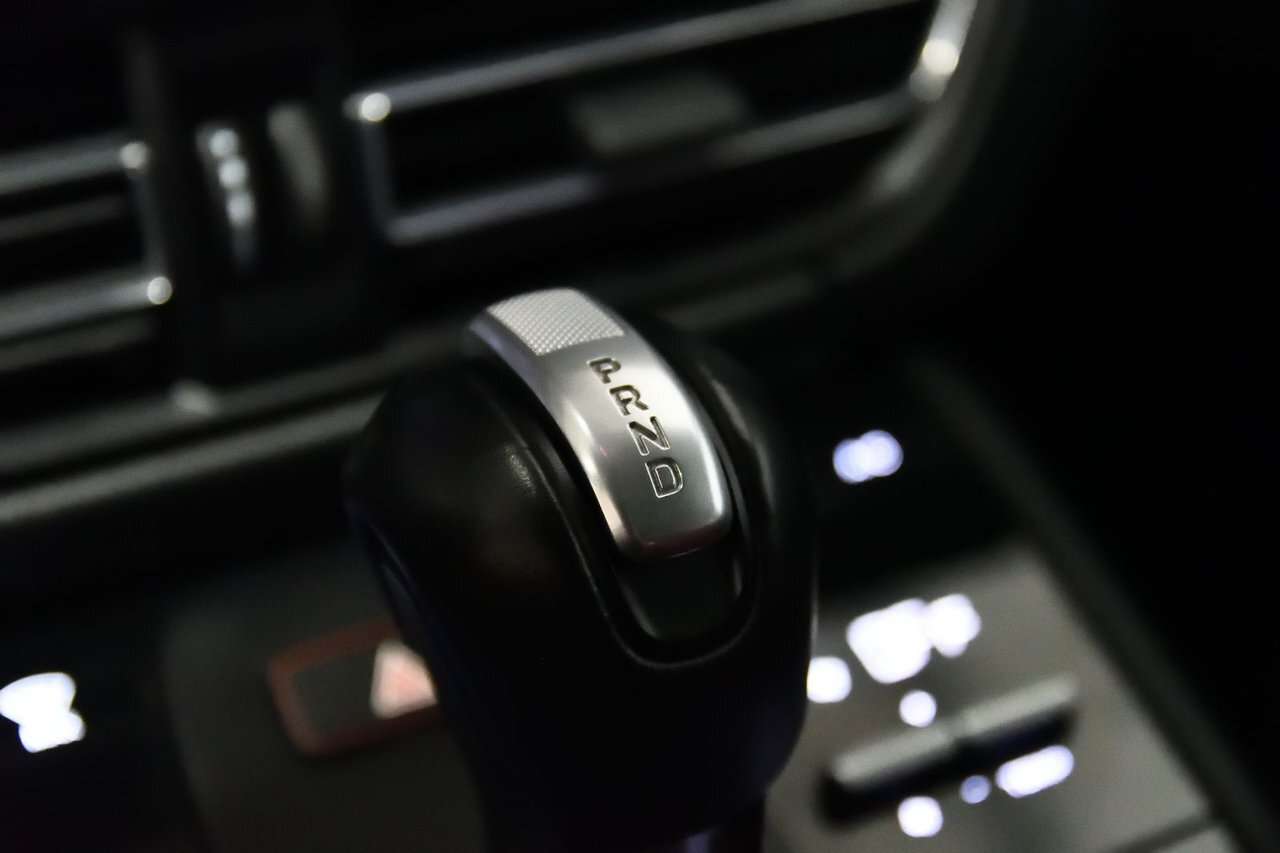 2023 Porsche Macan Premum + / Toit pano / Sieges sport / Carplay / Ve thumb 24