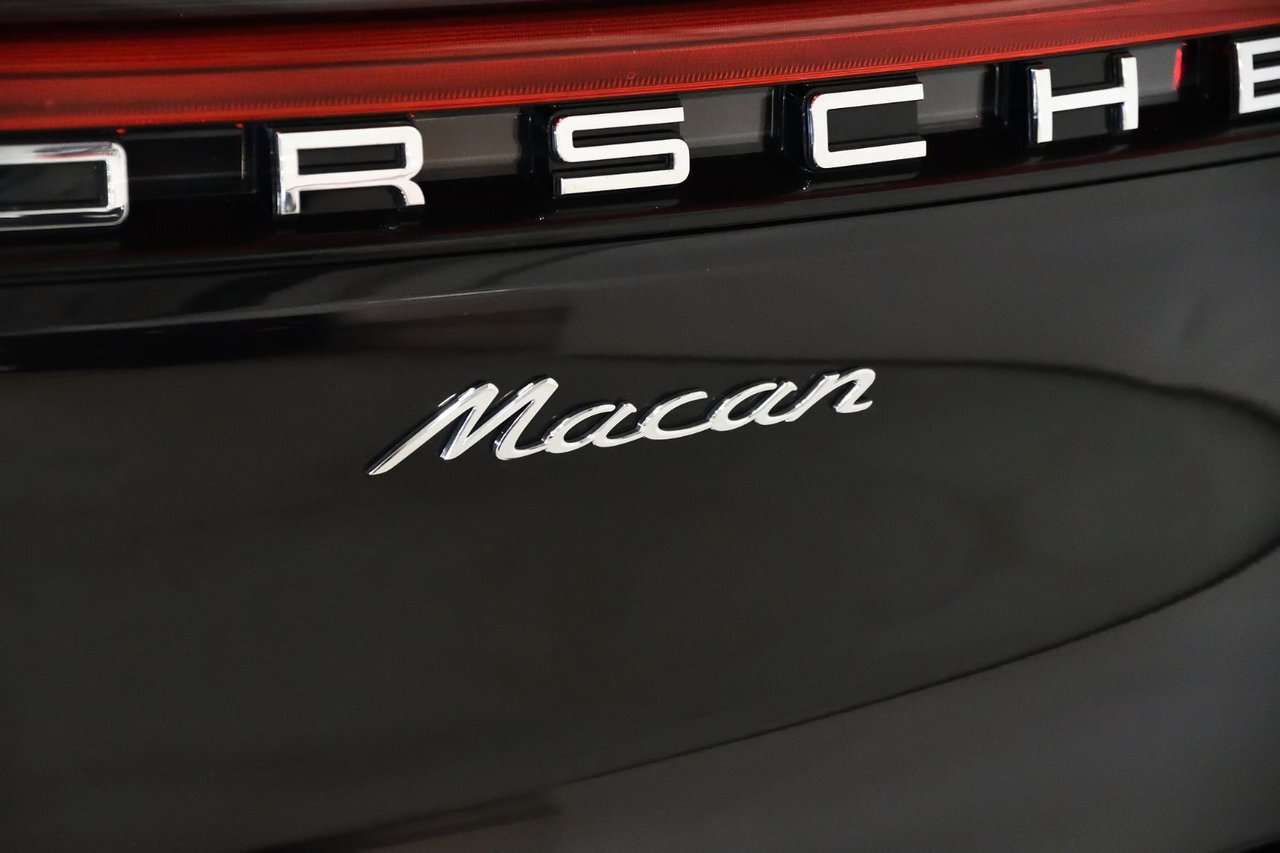 2023 Porsche Macan Premum + / Toit pano / Sieges sport / Carplay / Ve thumb 8