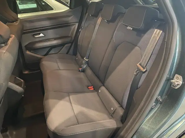 Dacia Duster view 11