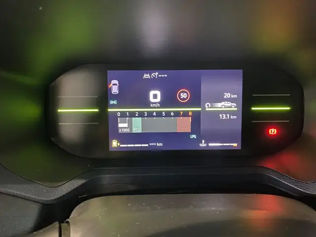 Dacia Duster view 15
