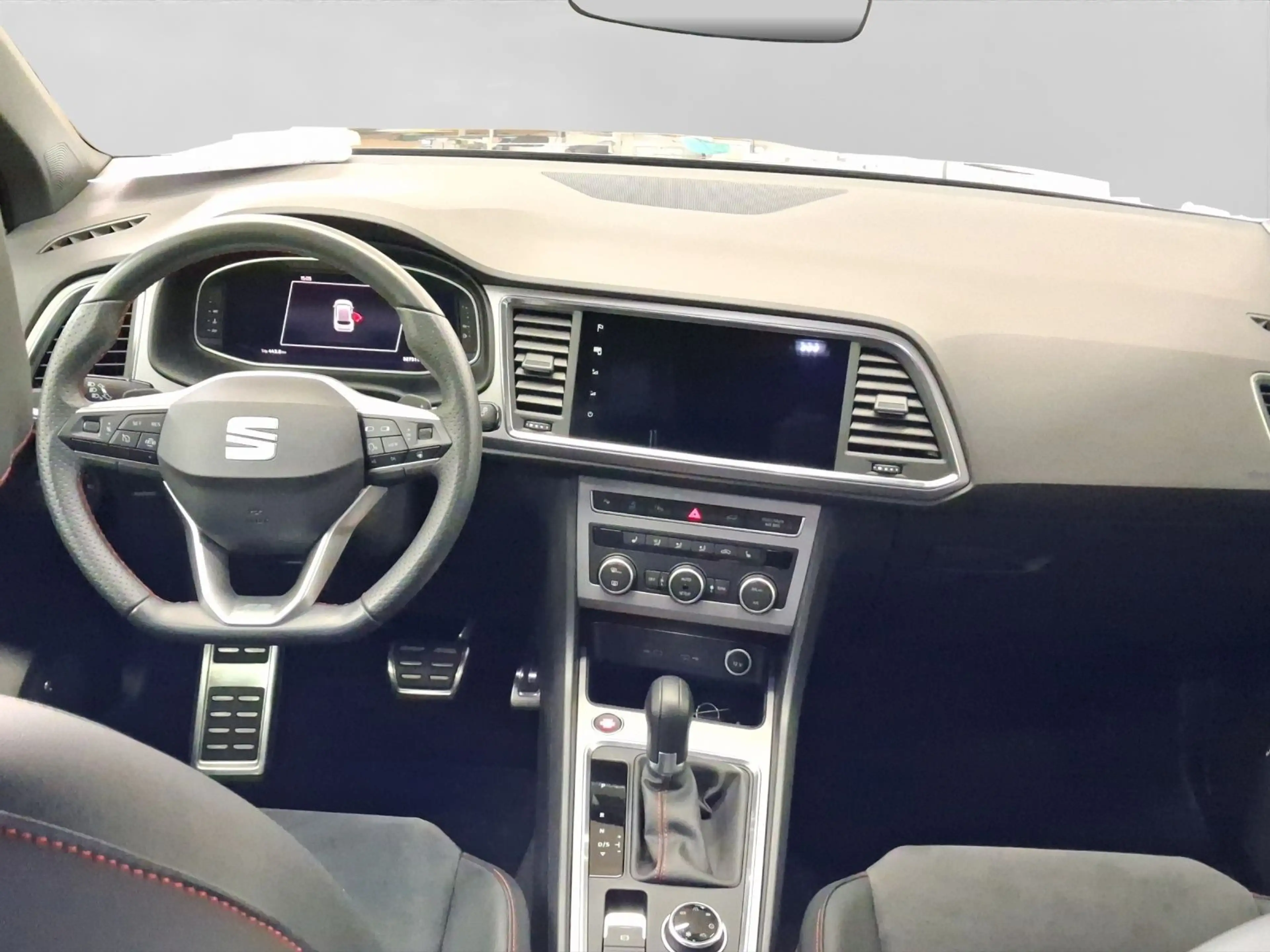 SEAT Ateca 2.0 TSI DSG 4D FR AHK LM19 DINAMICA — photo 5