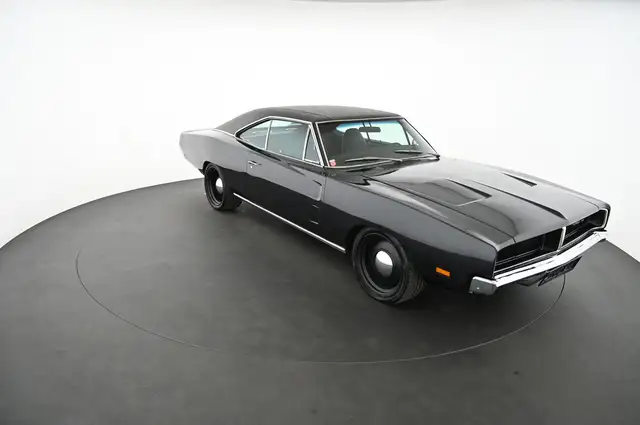 Dodge Charger view 10
