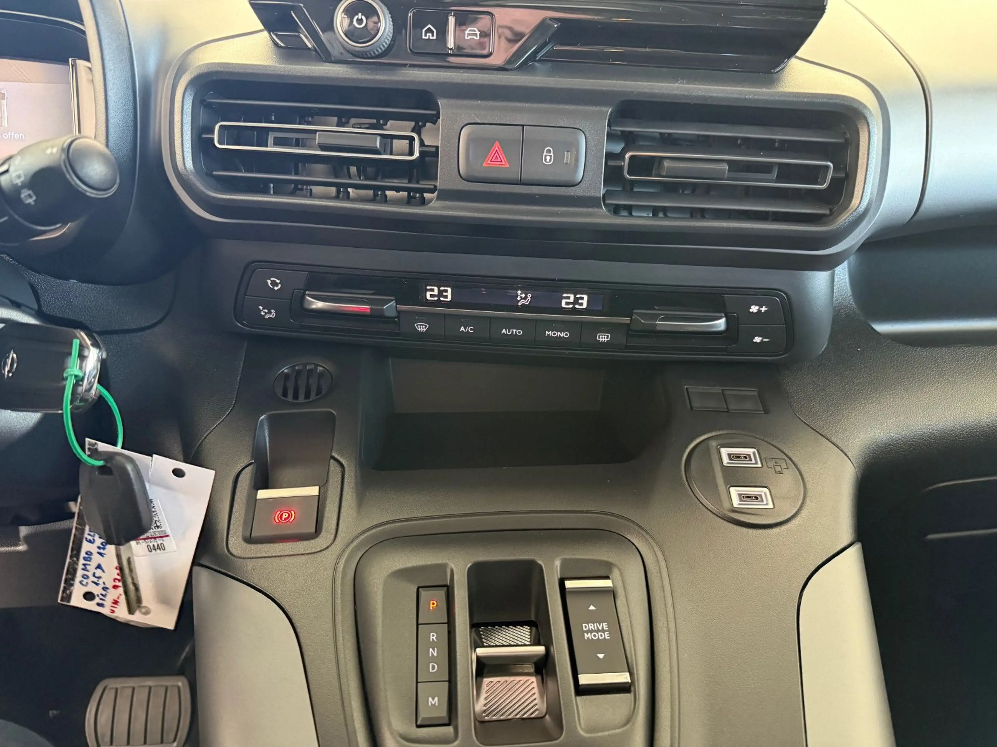 Opel Combo Life Elegance-L2H1-7Sitze,LED,SHZ,RFK,M1 — photo 13