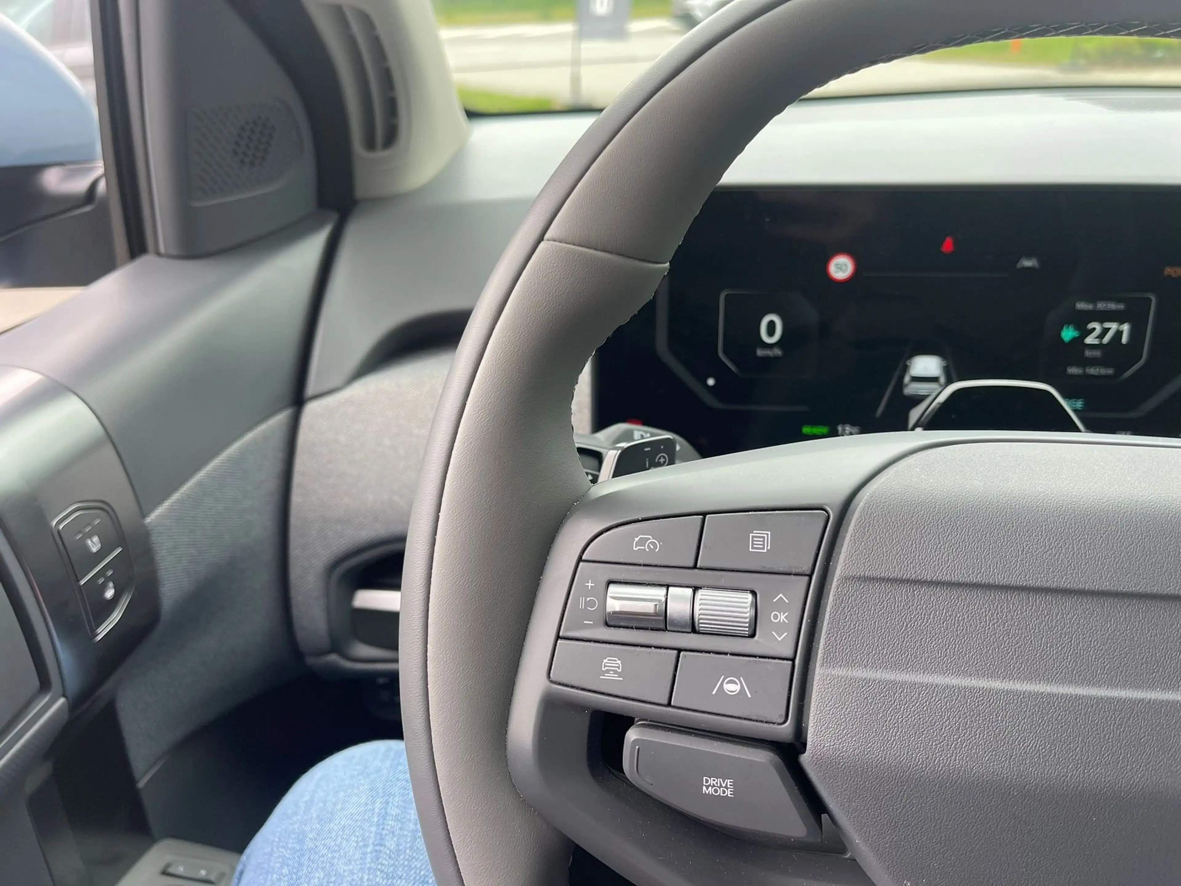 Kia EV3 BEV 58,3 kWH Earth — photo 13