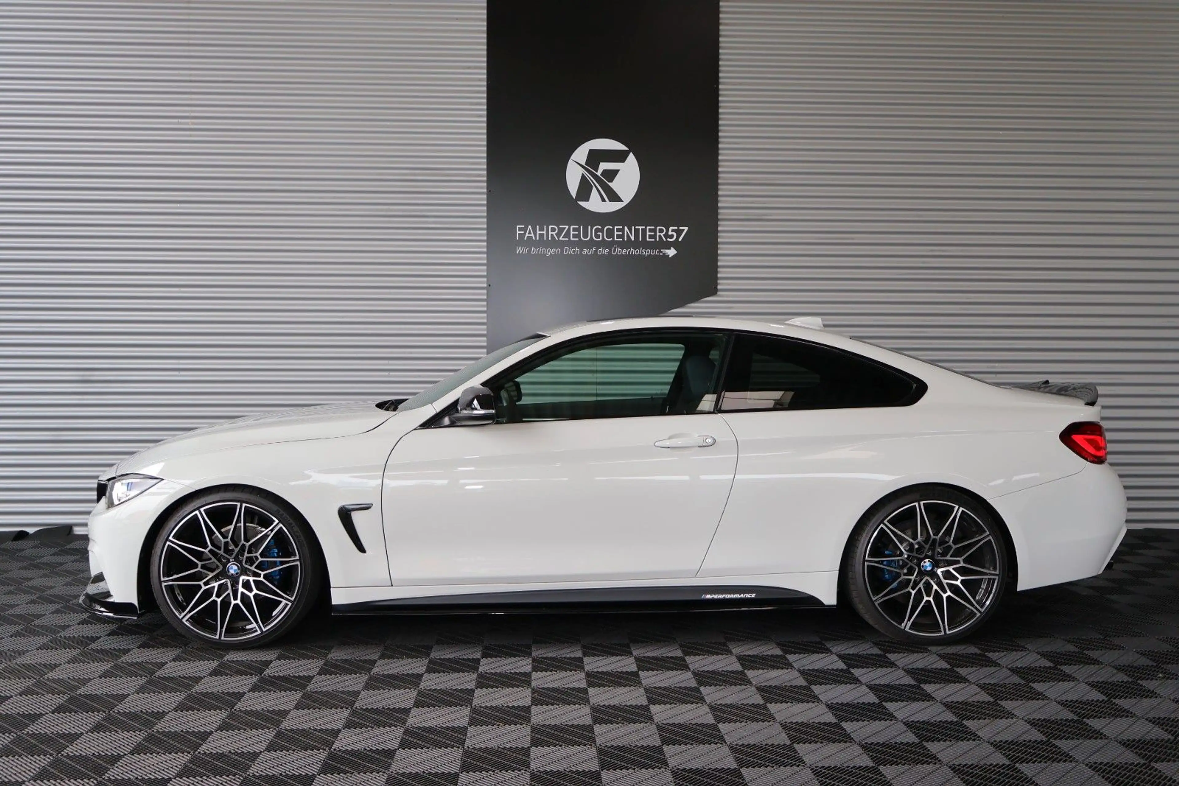 BMW 430 i Coupé M-PERFORMANCE/HIFI/CARPLAY/KAMERA/20" — photo 2