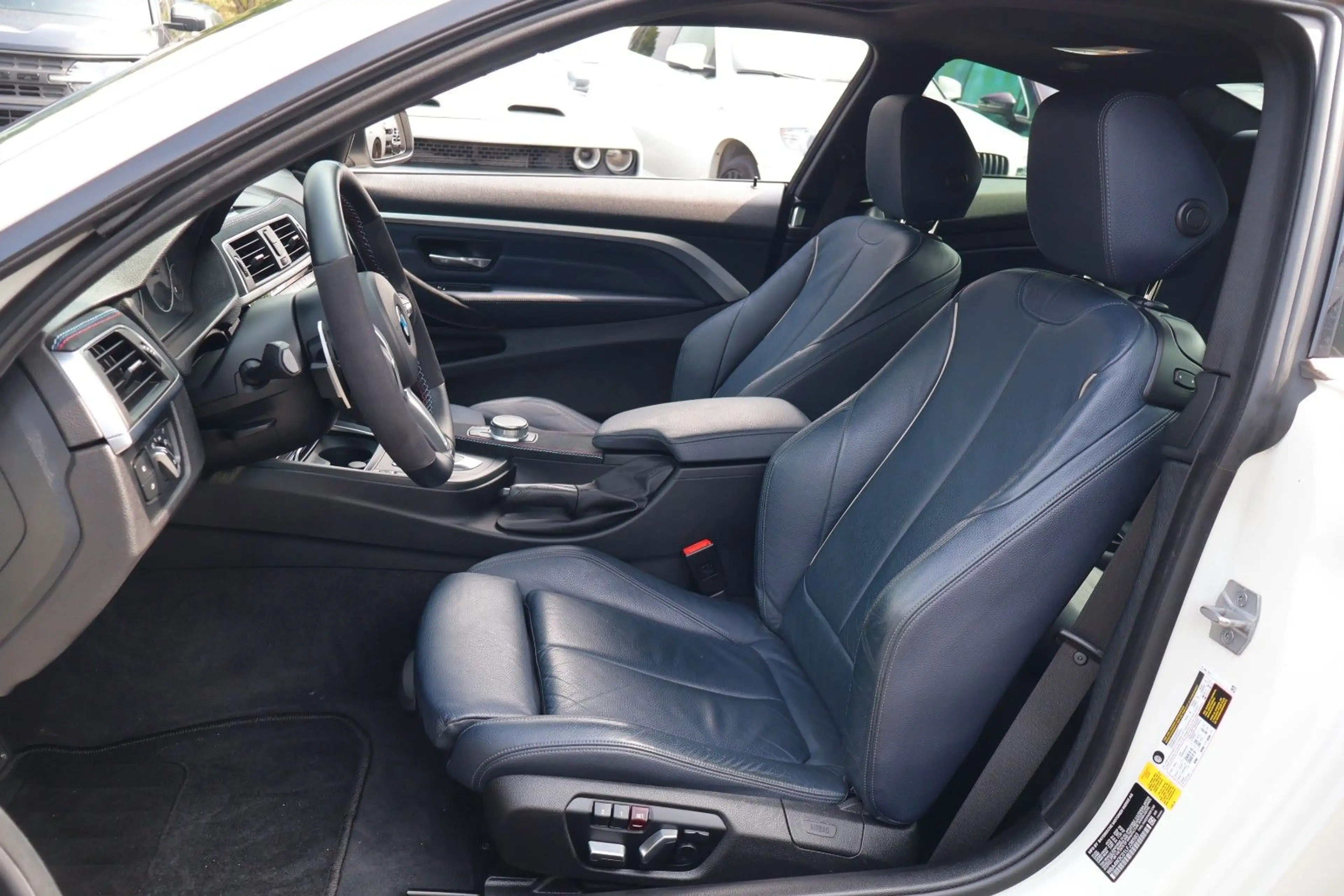 BMW 430 i Coupé M-PERFORMANCE/HIFI/CARPLAY/KAMERA/20" — photo 11