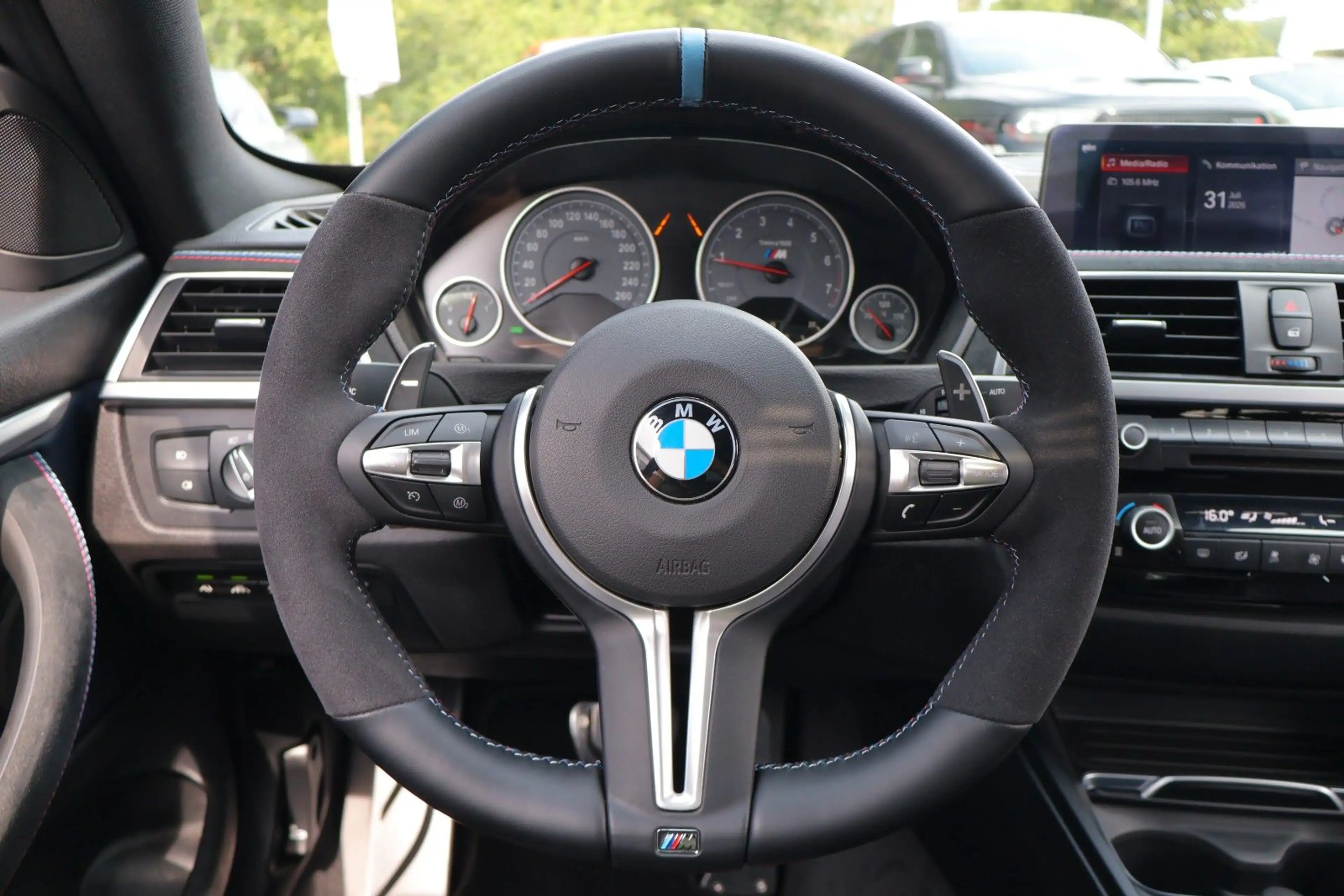 BMW 430 i Coupé M-PERFORMANCE/HIFI/CARPLAY/KAMERA/20" — photo 15