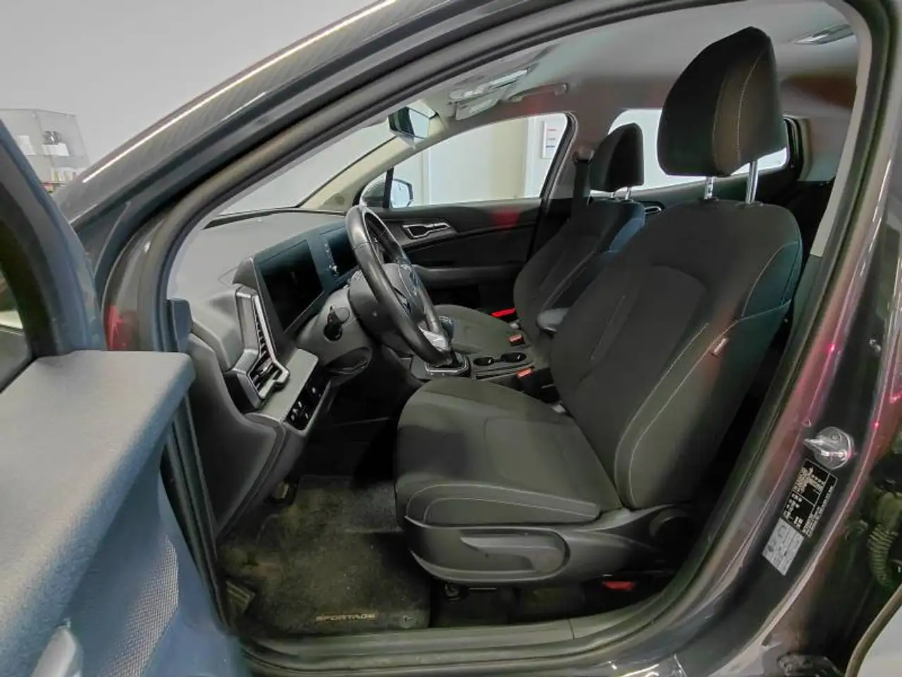 Kia Sportage 5 1.6 T-GDi 48V 6iMT Pace 11