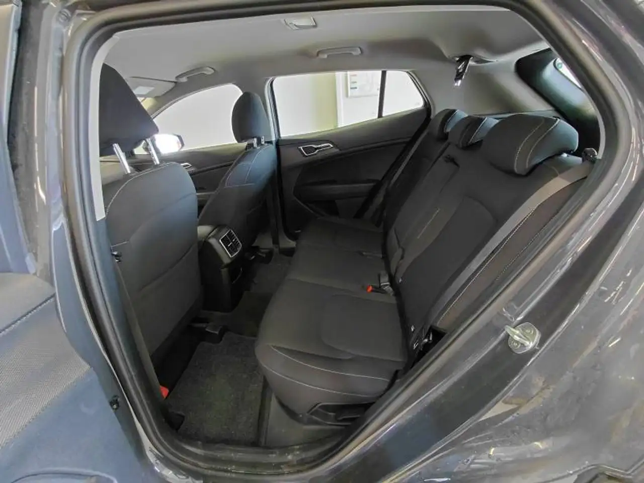 Kia Sportage 5 1.6 T-GDi 48V 6iMT Pace 10