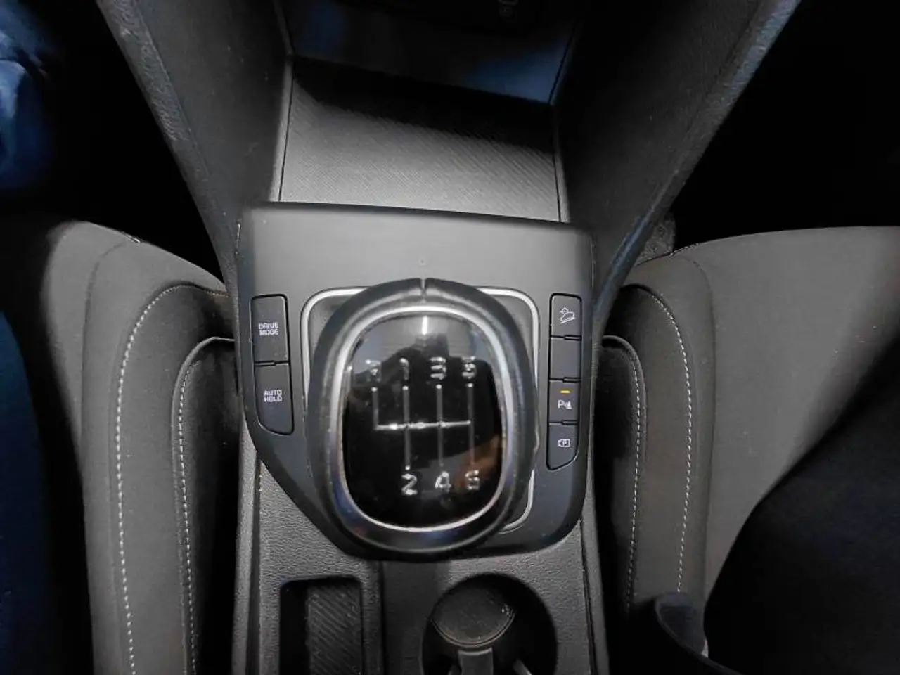Kia Sportage 5 1.6 T-GDi 48V 6iMT Pace 19