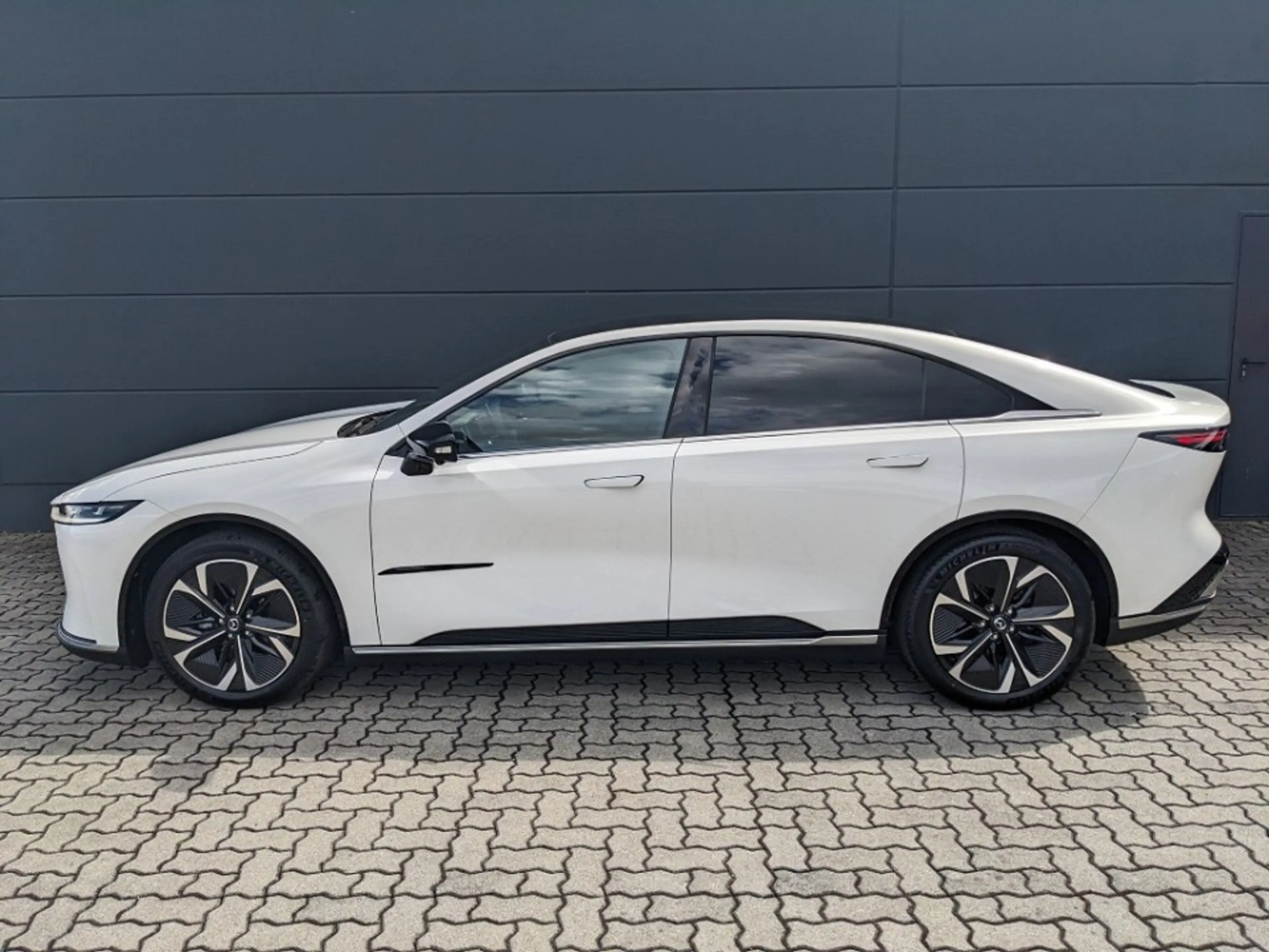 Mazda 6e EV (78kWh) Takumi 2027 Panoramadach NEU — photo 3
