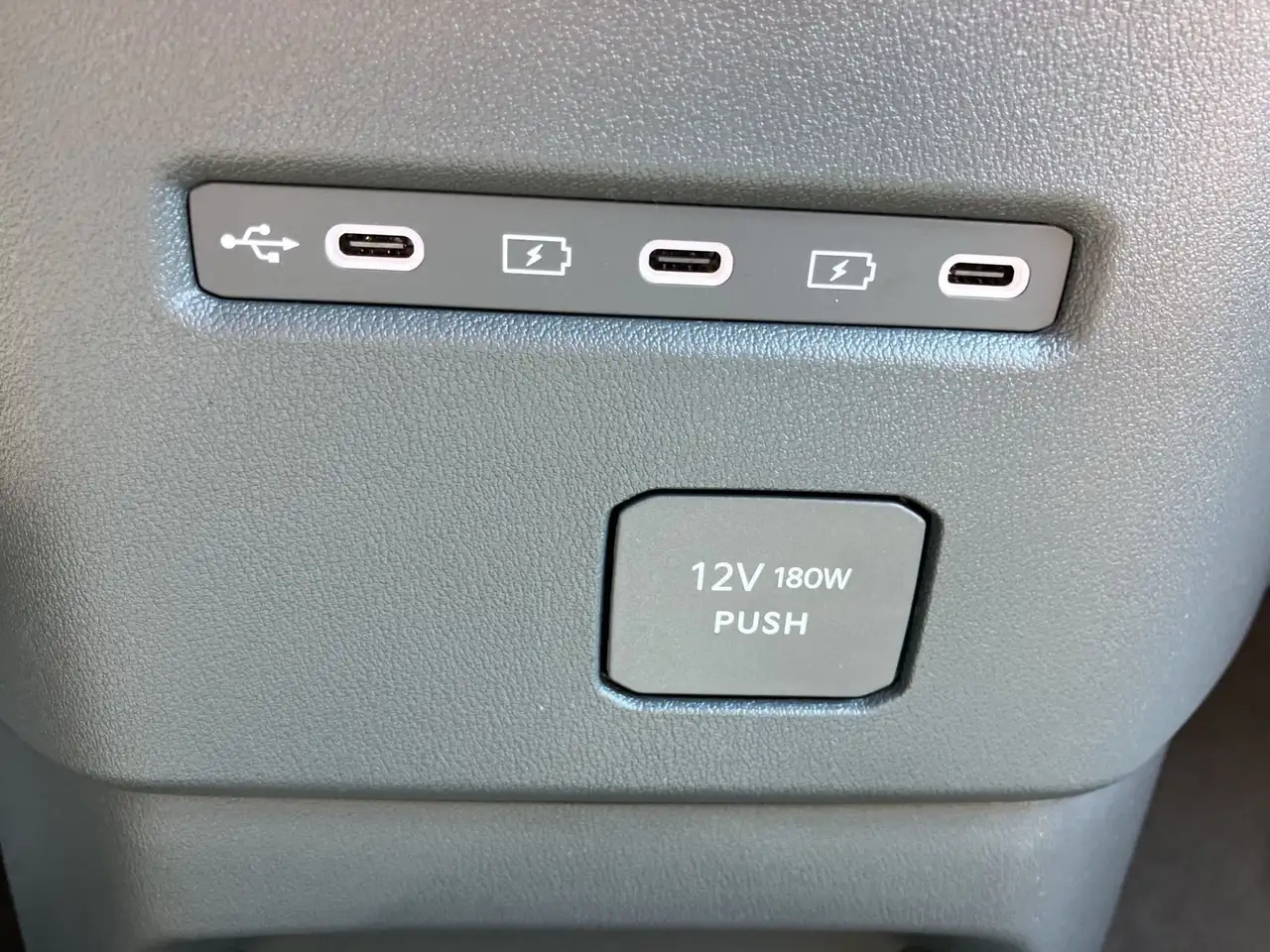 Kia EV2 EARTH 41 kWh 18' Alu, abged. Scheiben 21