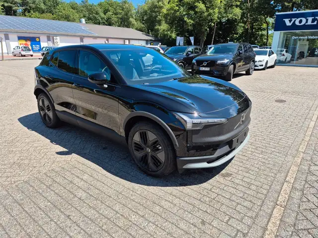Volvo EX30 Cross Country 315 kW Twin Motor Performance