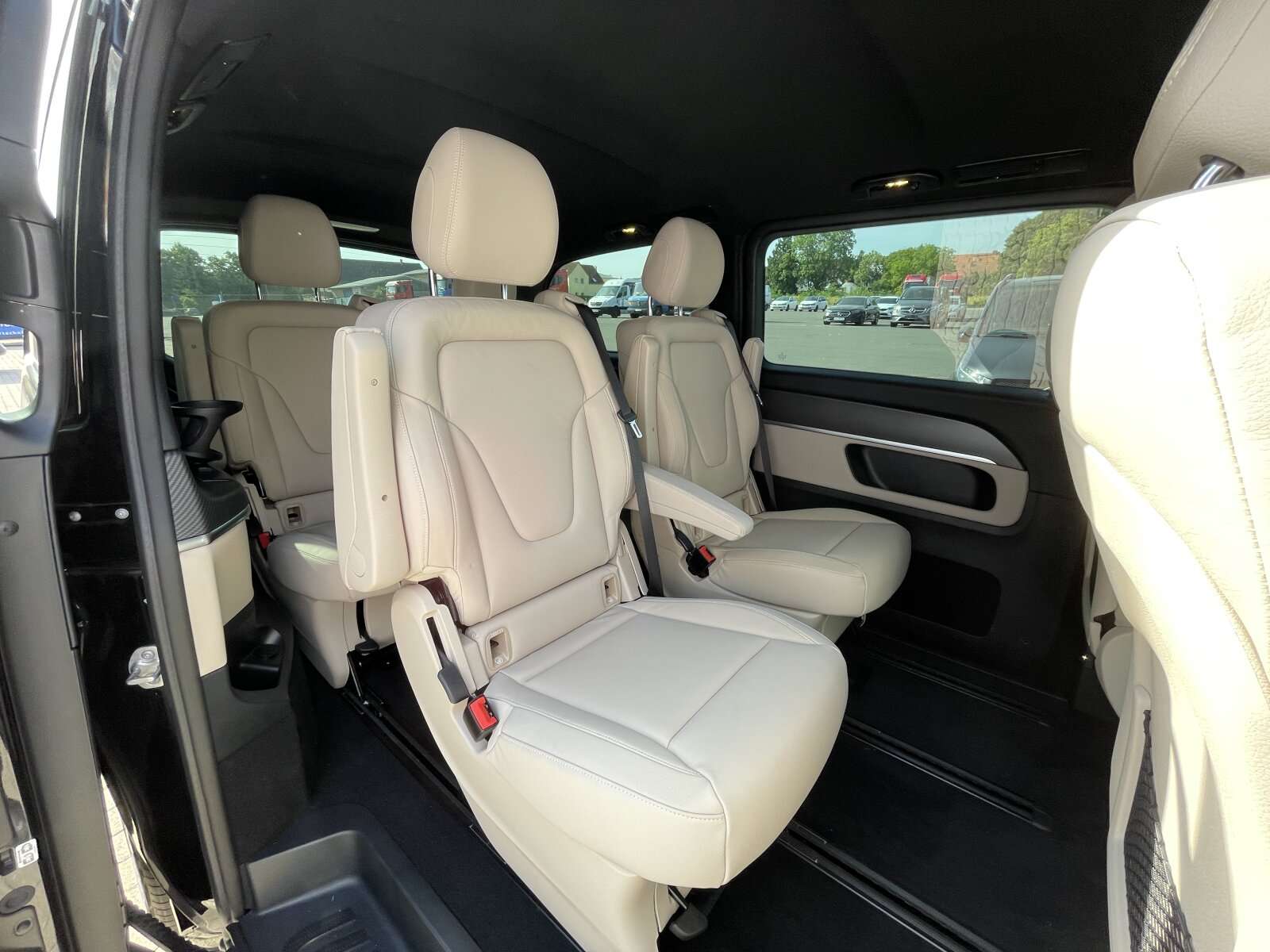 Mercedes-Benz V 250