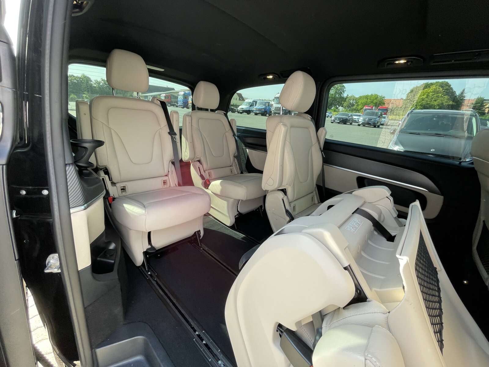 Mercedes-Benz V 250