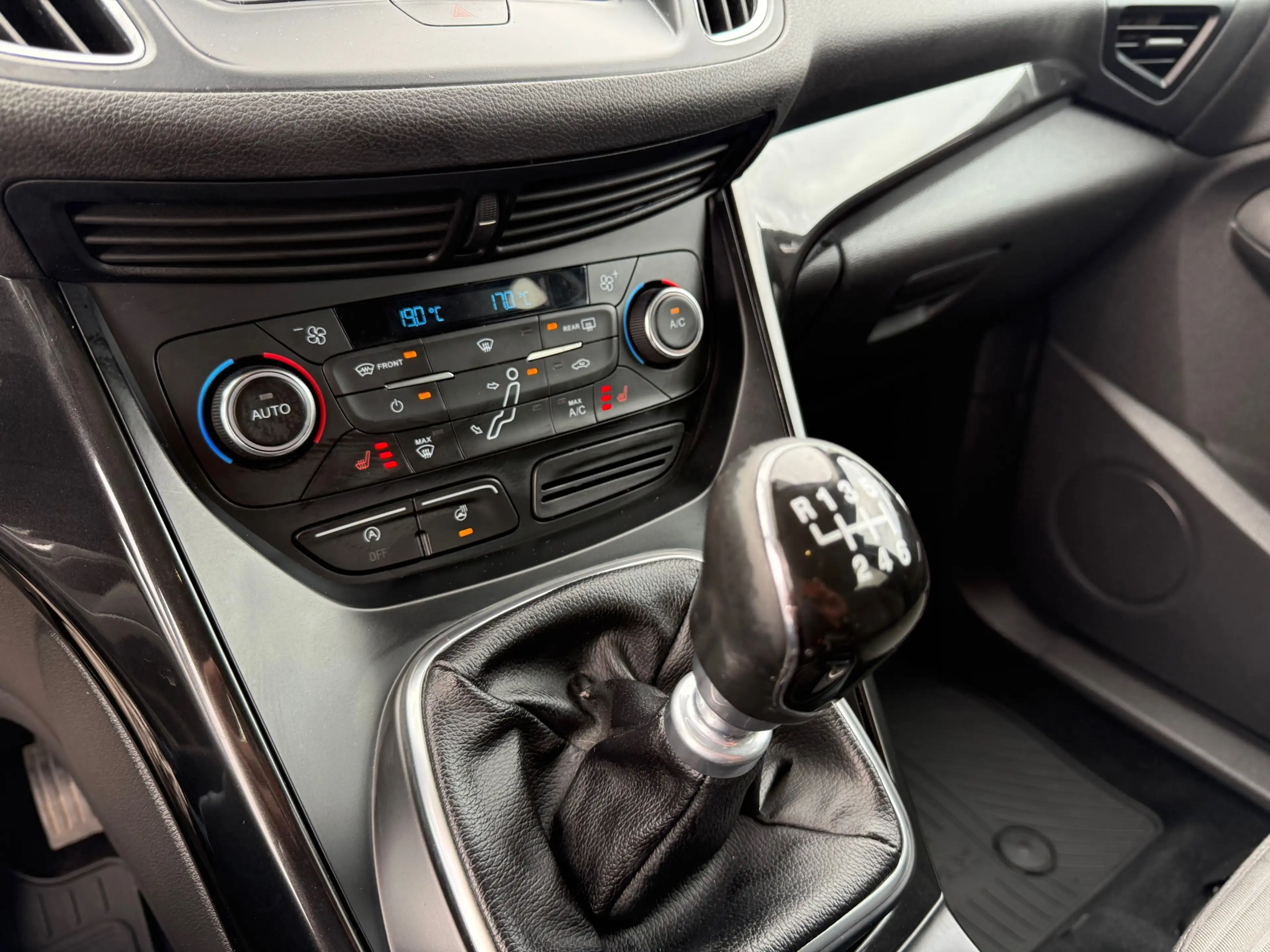 Ford C-Max 1.0 Titanium ECC NAVI NIEUWE DISTR RIEM STOEL+STUU — photo 15
