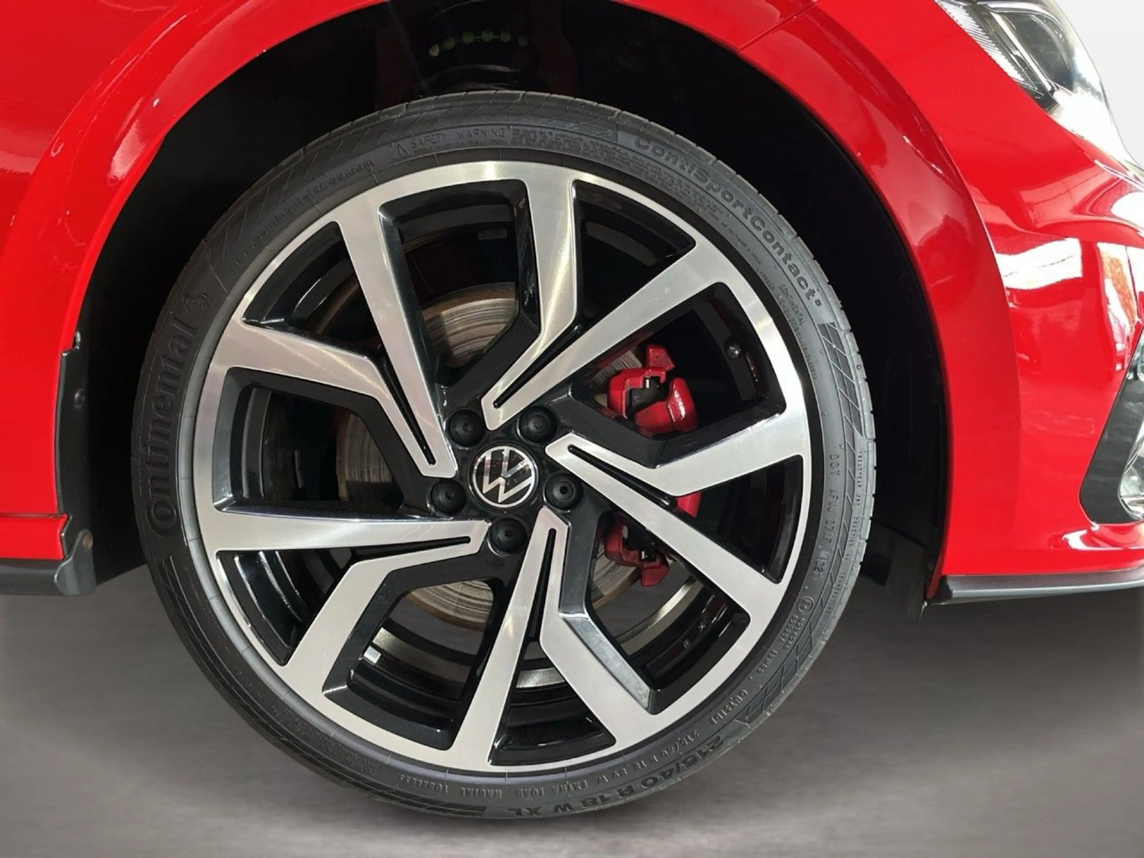 Volkswagen Polo GTI 2.0 TSI DSG NAV ACC RFK LED Klima Navi — photo 5