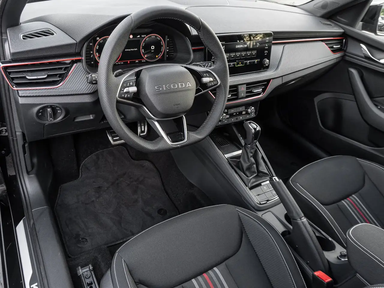 Skoda Kamiq 1.5 TSI DSG Monte Carlo AHK PANO LED PDC 10