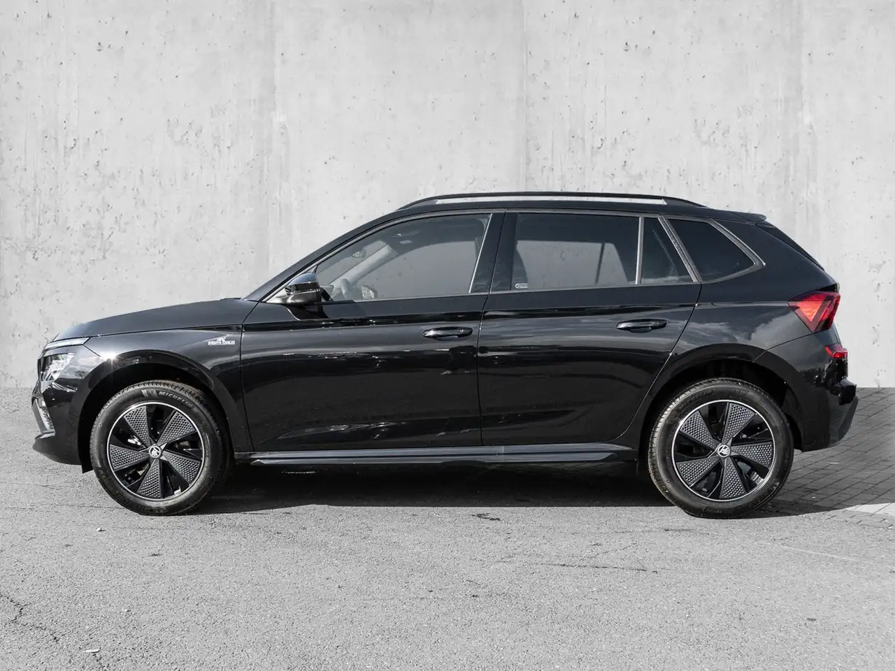 Skoda Kamiq 1.5 TSI DSG Monte Carlo AHK PANO LED PDC 5