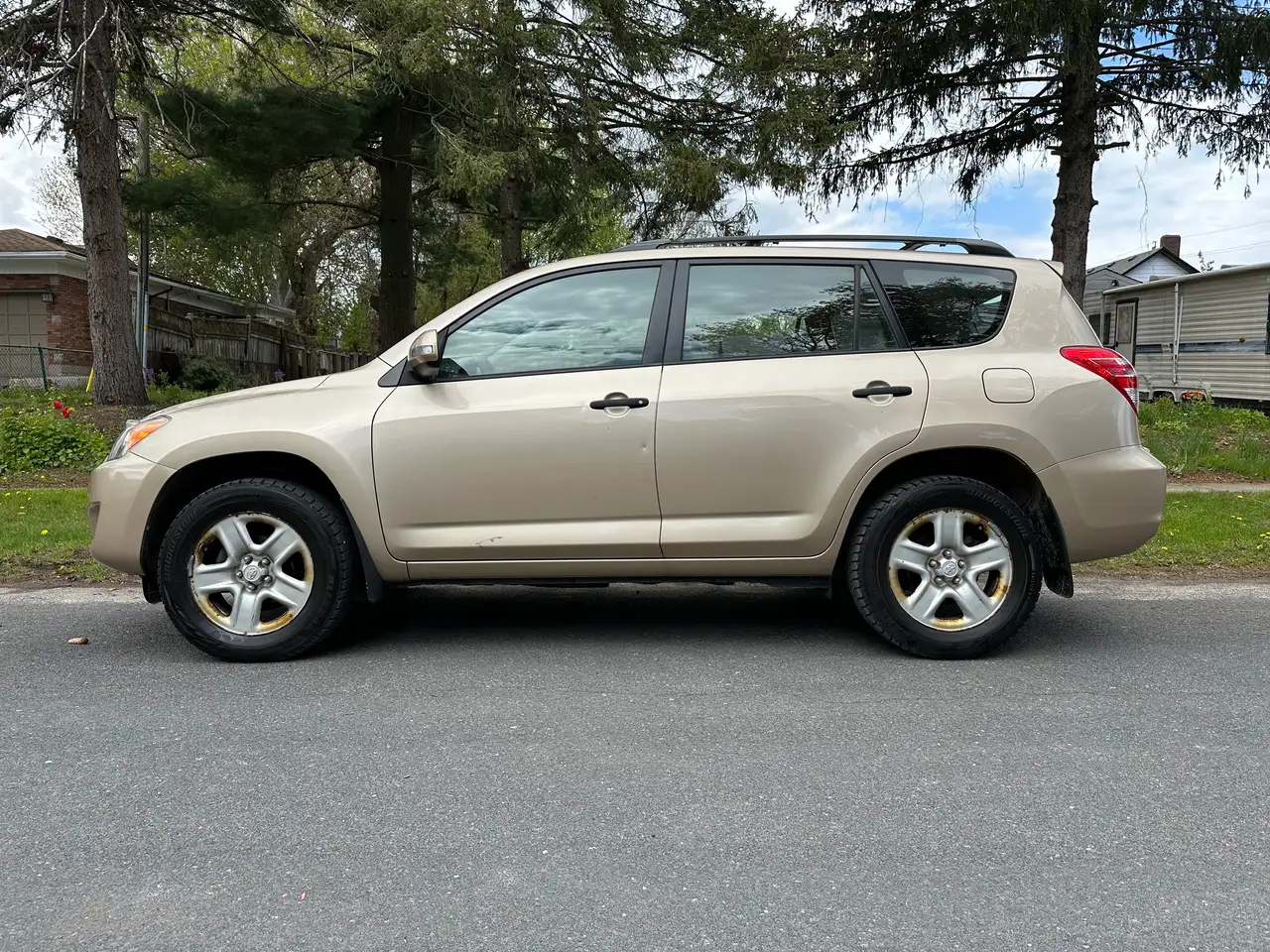 Toyota RAV 4 снимка Toyota RAV 4