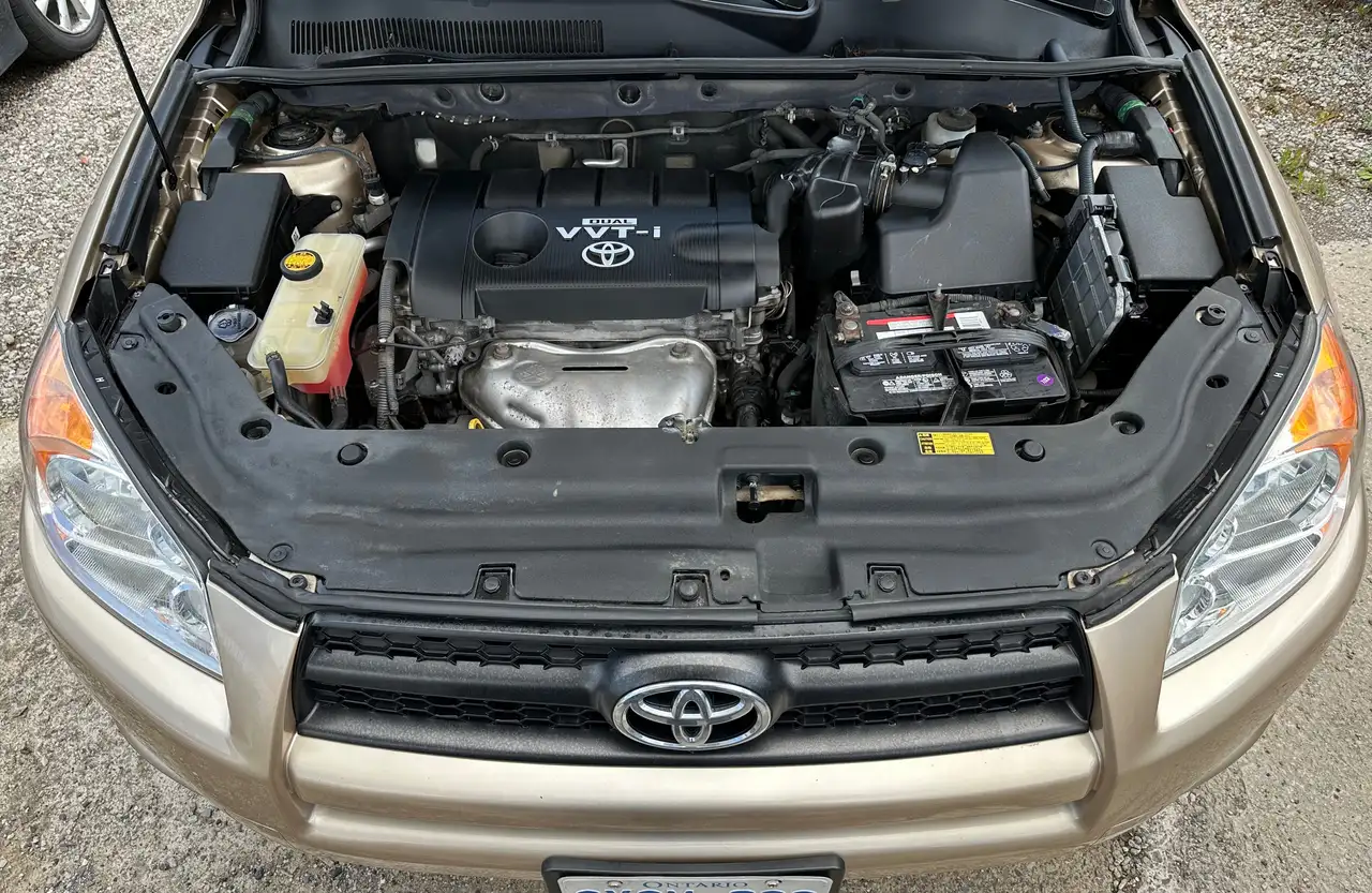 Toyota RAV 4 снимка Toyota RAV 4