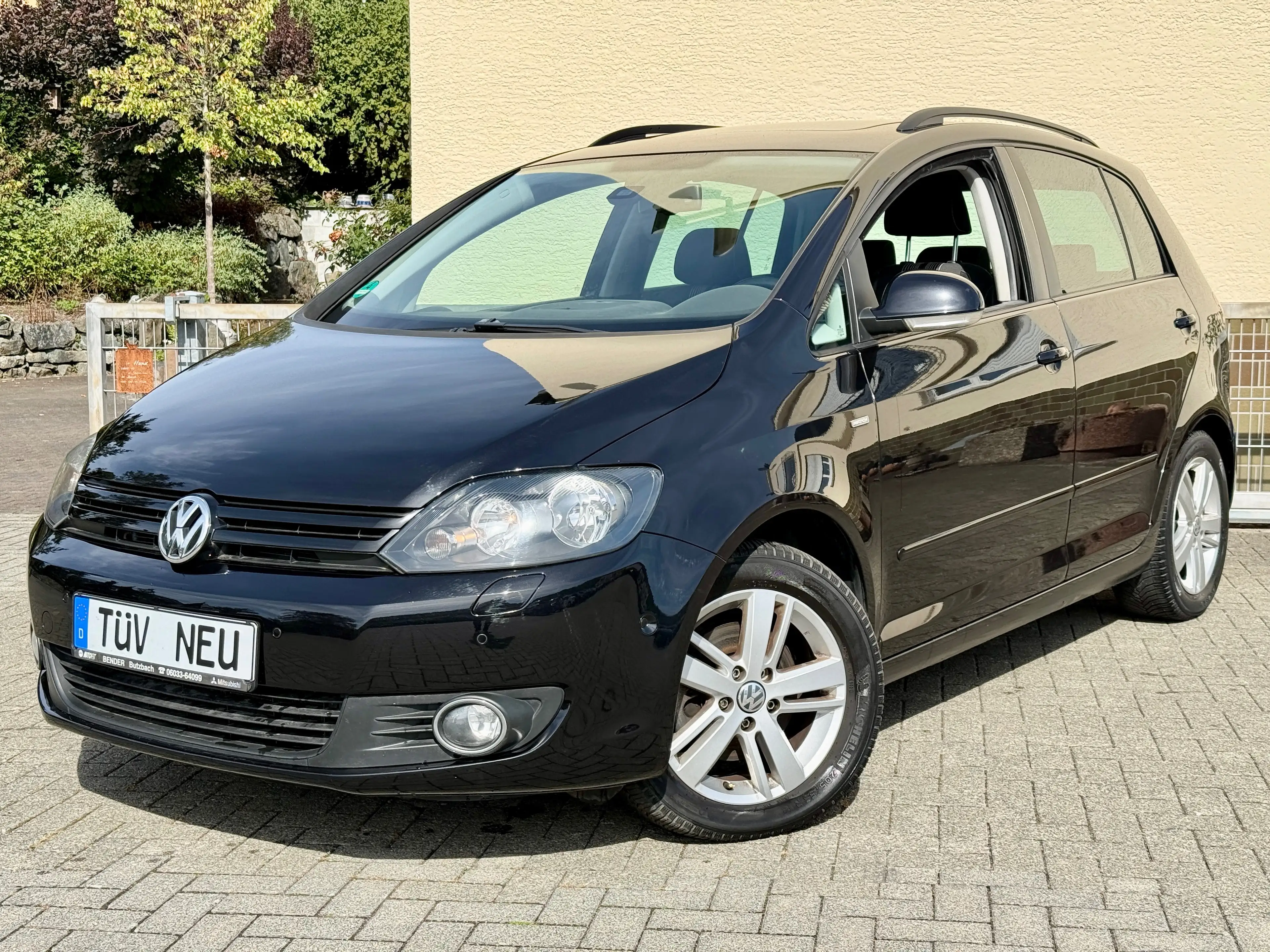 Volkswagen Golf Plus Match 1.4 Benzin*Automatik*Nur 94TKm !!*AHK*SHZ*PDC*