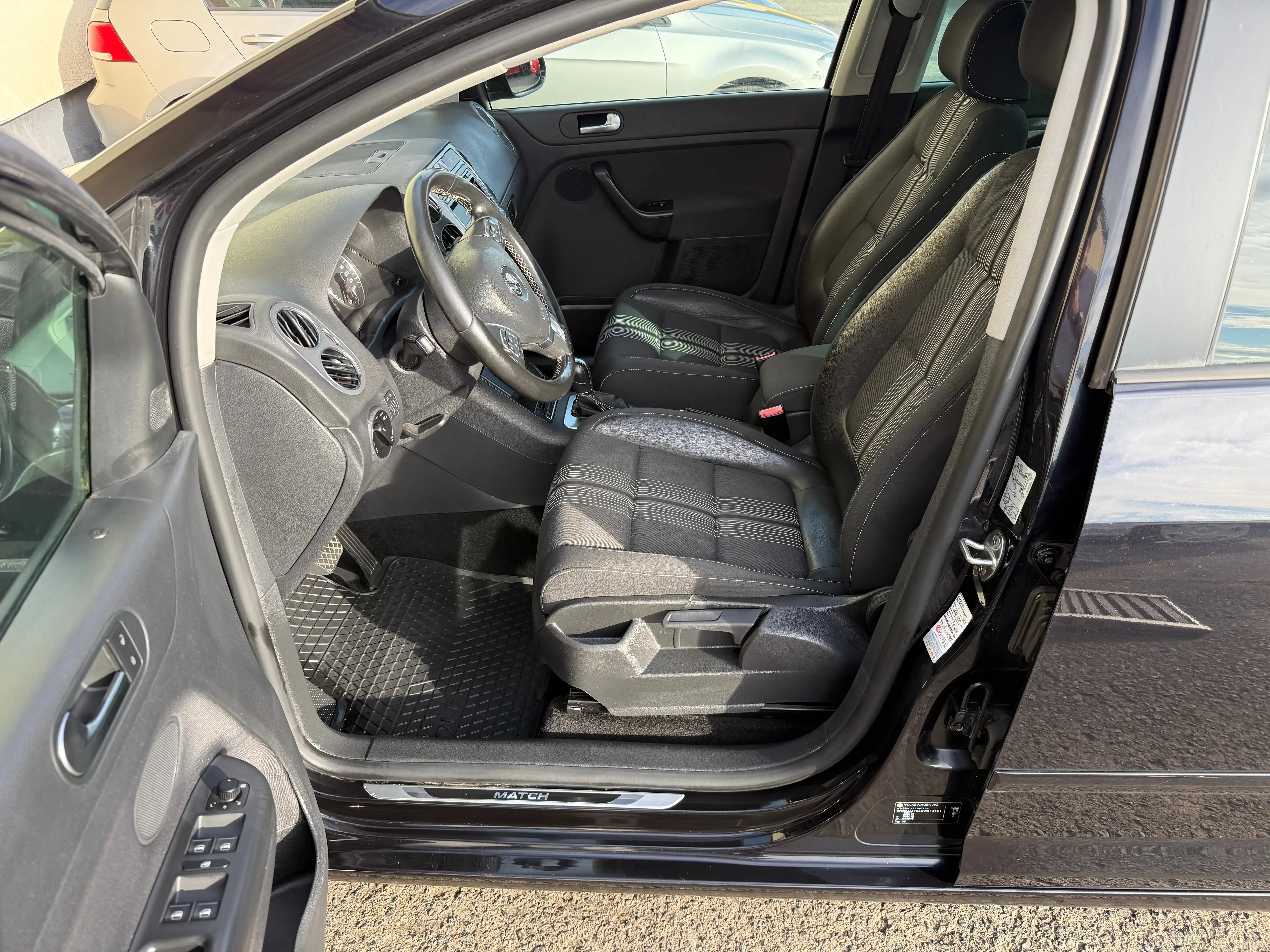 Volkswagen Golf Plus Match 1.4 Benzin*Automatik*Nur 94TKm !!*AHK*SHZ*PDC* — photo 10