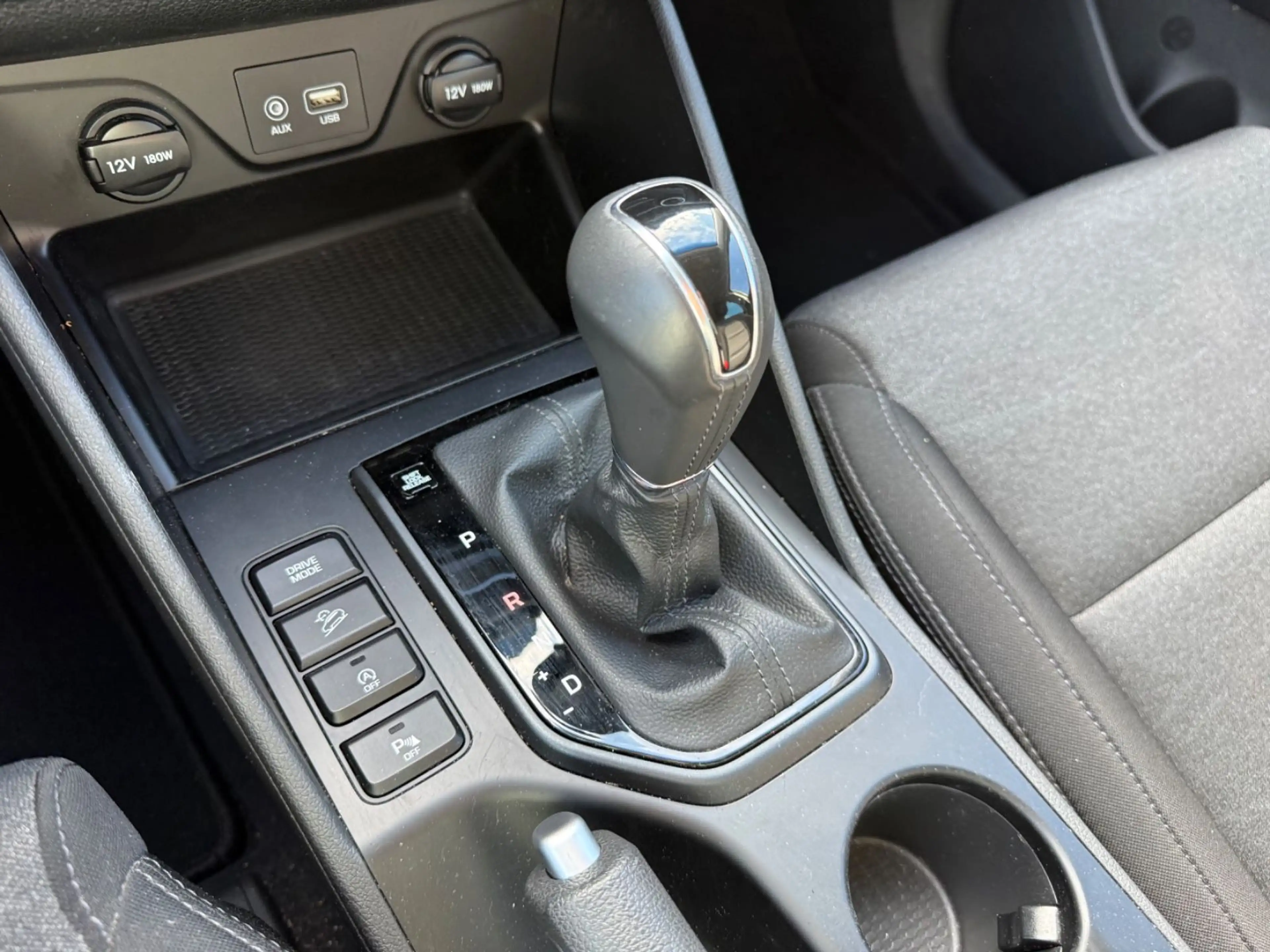 Hyundai TUCSON Trend 2WD   1 Hand+AUTOMATIK+USB+BC+MFL+S — photo 11
