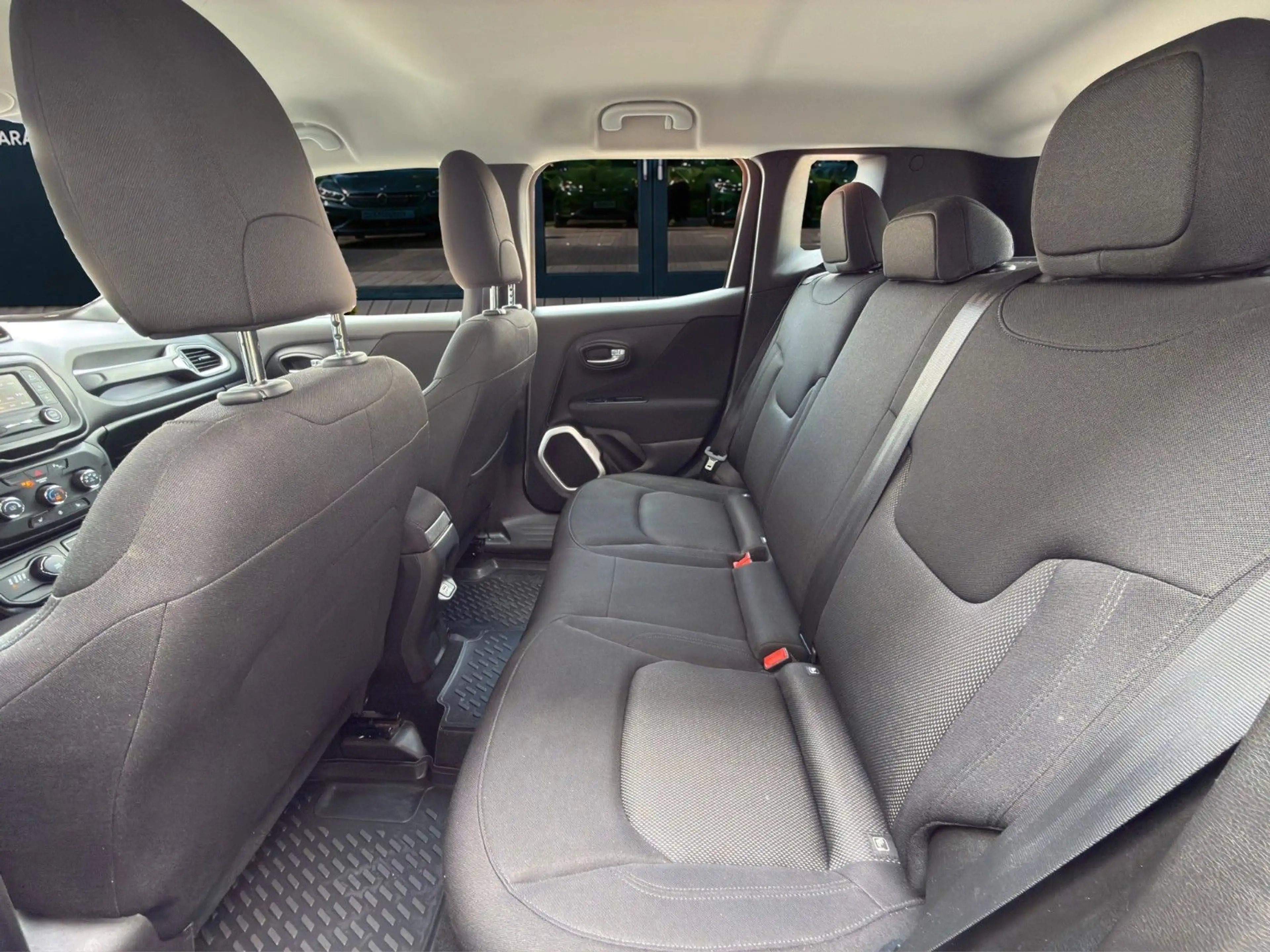 Jeep Renegade 2.0d Longitude 4WD,Siheizung,PDC — photo 11