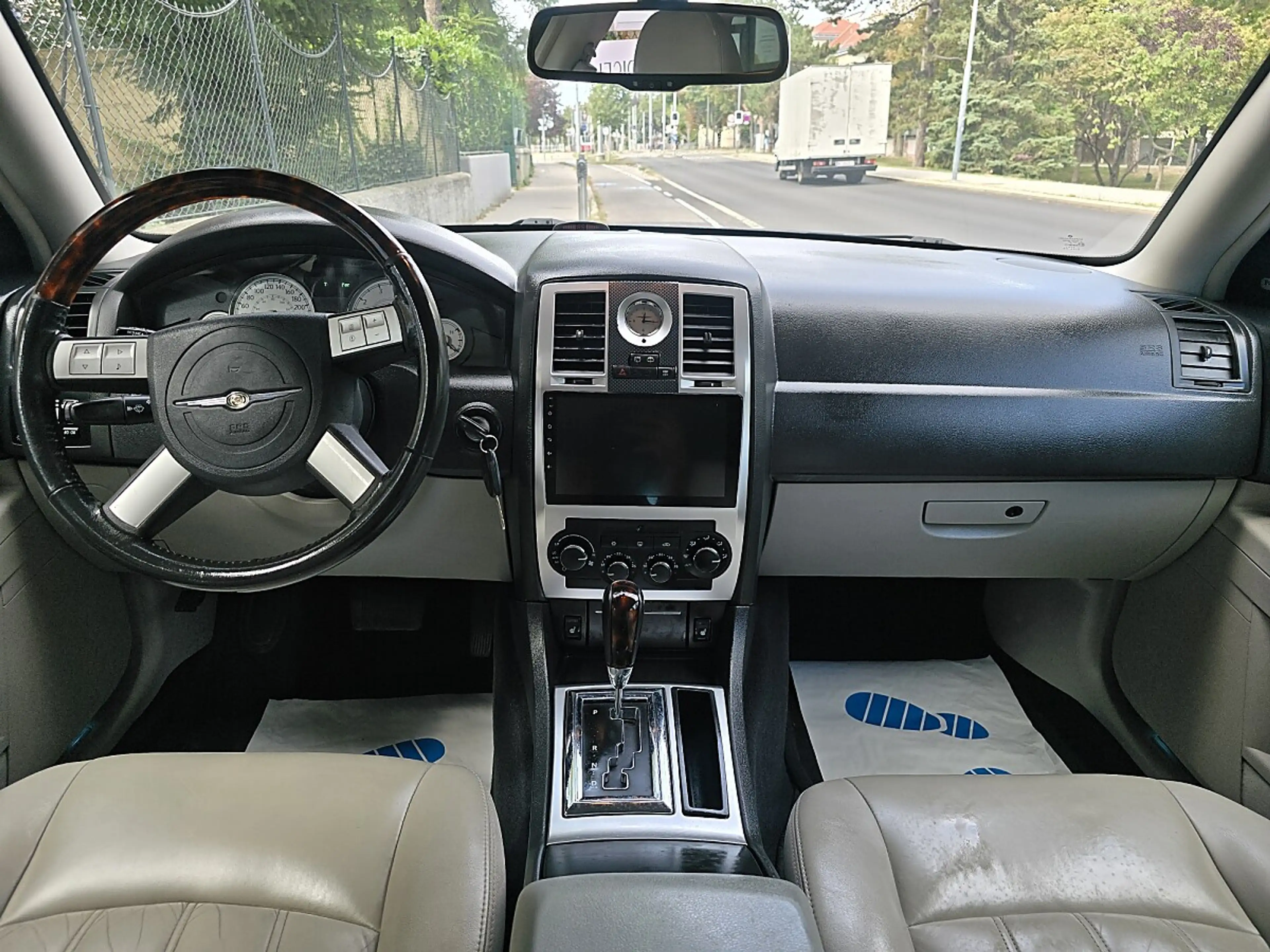 Chrysler 300C 300 C 3,0 V6 CRD Executive Aut. — photo 8