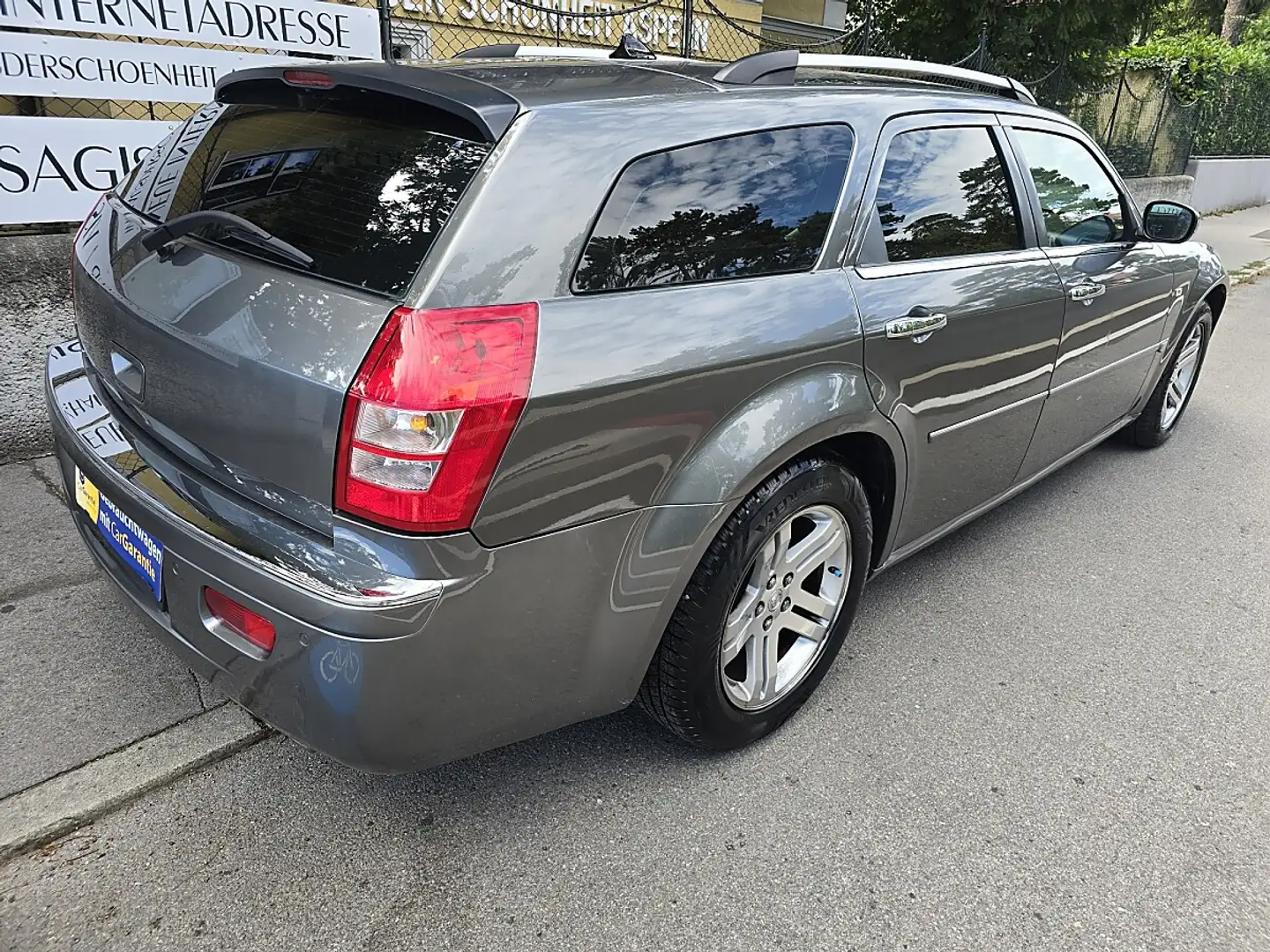Chrysler 300C 300 C 3,0 V6 CRD Executive Aut. Grau - 2