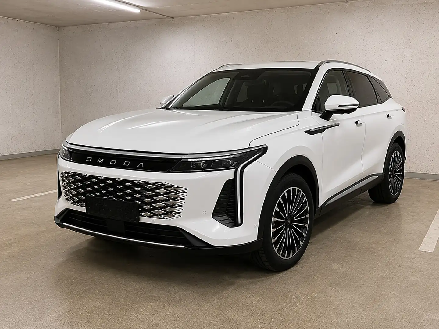 Omoda 9 PLUG-IN HYBRID SHS Aut. PREMIUM-Line AWD Weiß - 2